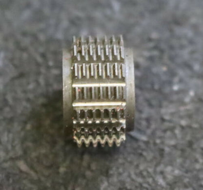 MIKRON Wälzfräser No. 75182 - Ø16x10xØ8mm 1gg. Rechts 15 Spanuten
