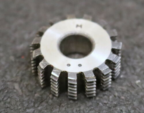 MIKRON Wälzfräser No. 16019 - Ø23x8xØ8mm 1gg. Rechts 15 Spanuten