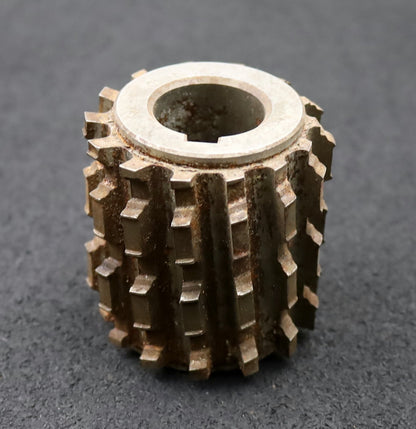 PWS Keilwellen-Wälzfräser 4 Keile 24,3x28,0x8,3mm mit Höcker ! spiralgenutet