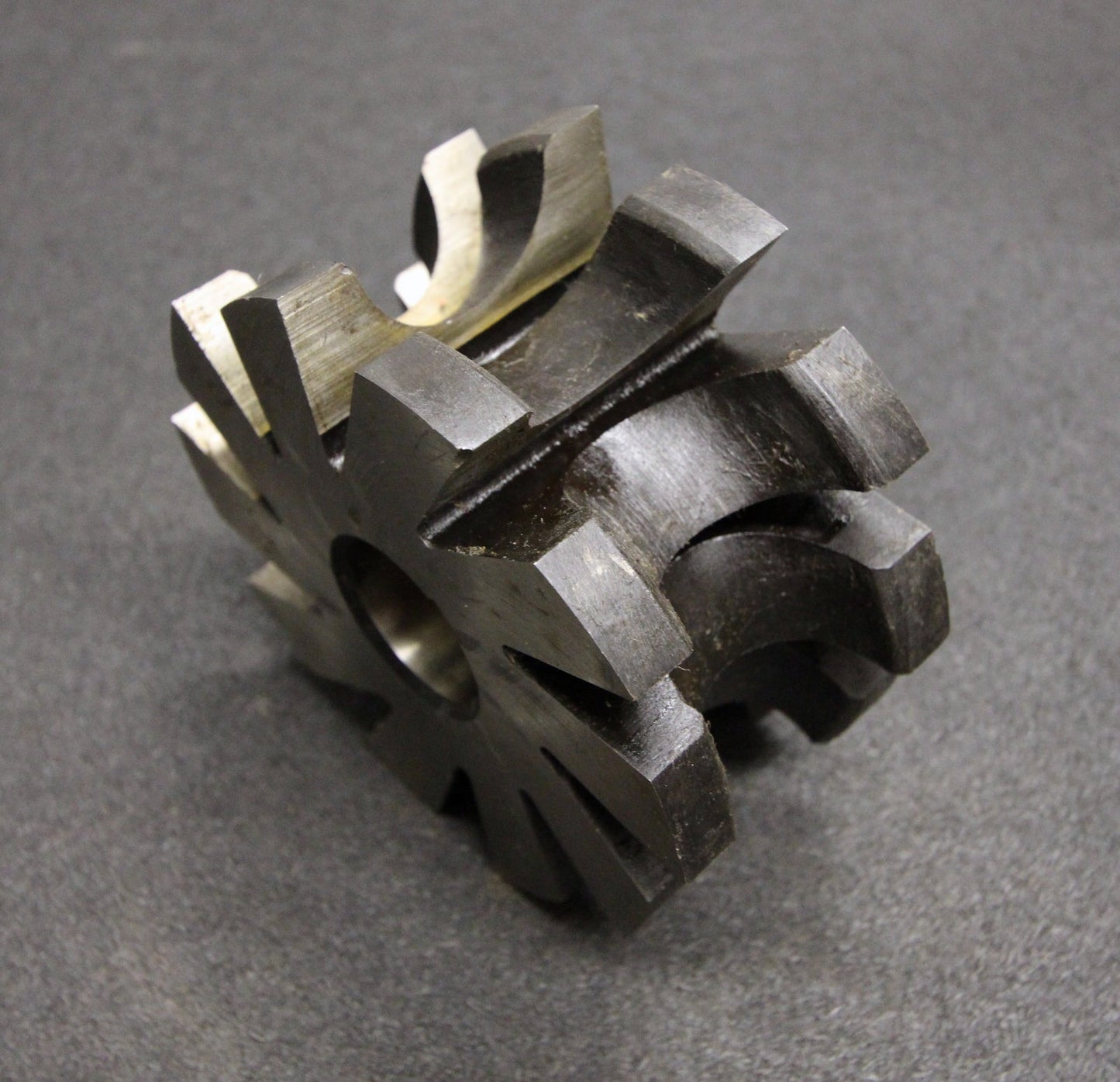 Halbrund-Formfräser konkav Radiusfräser Radius 18mm - 125x62x32mm 10 Spannuten