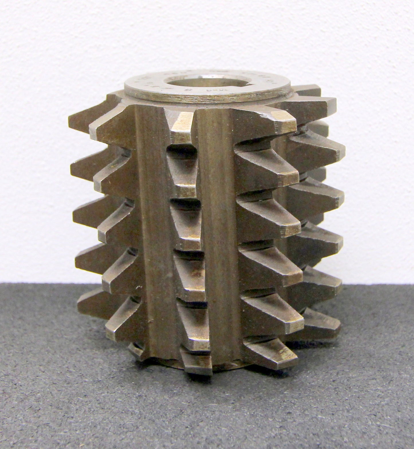 Bild des Artikels Vollstahlwälzfräser-gear-hob-m-=-5mm-20°-EGW-Abmessungen-Ø90x90xØ27mm-mit-LKN