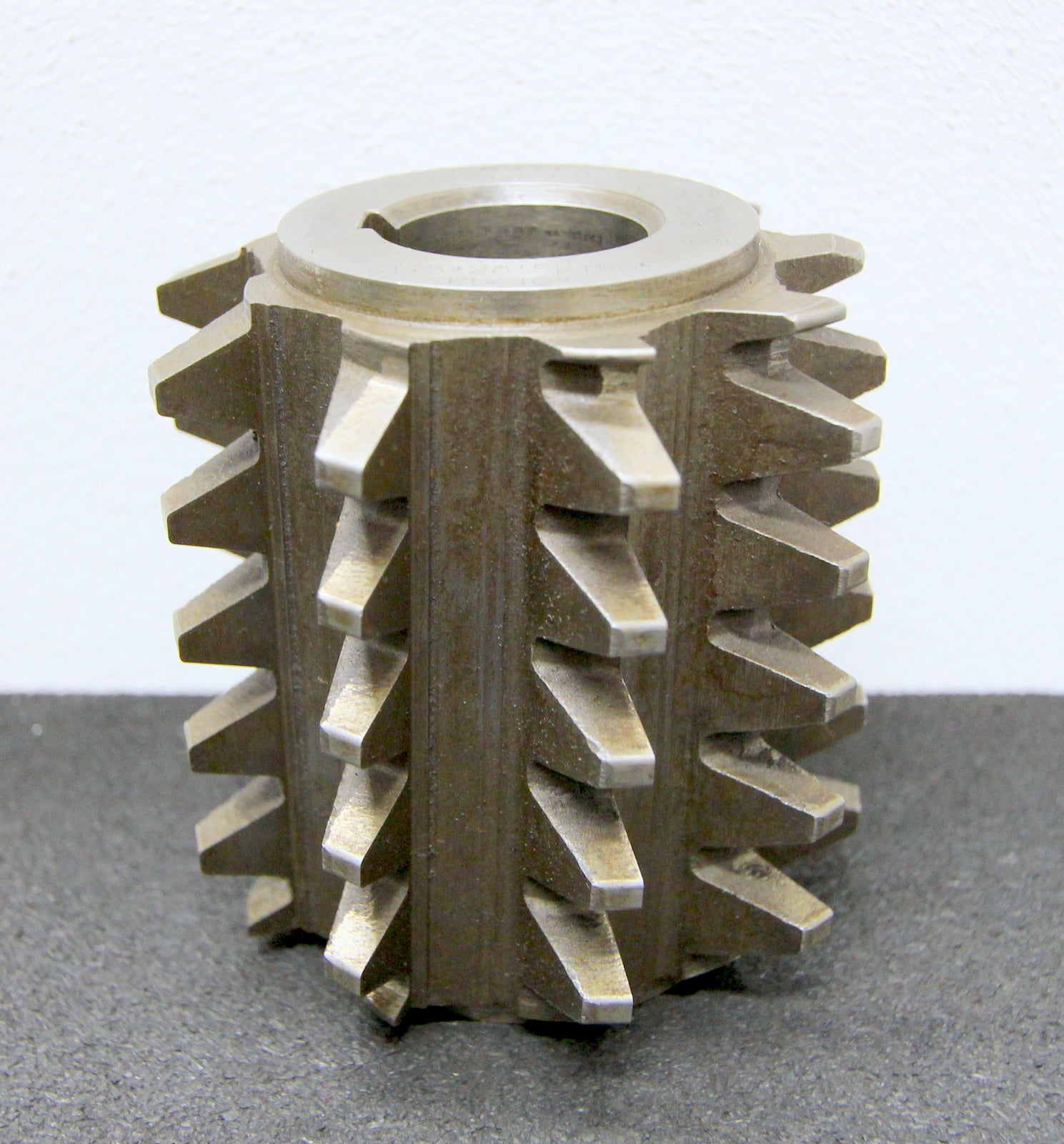 Bild des Artikels J.E.-REINECKER-Vollstahlwälzfräser-gear-hob-m-=-4,5mm-20°-EGW-Ø80x85xØ27mm-LKN
