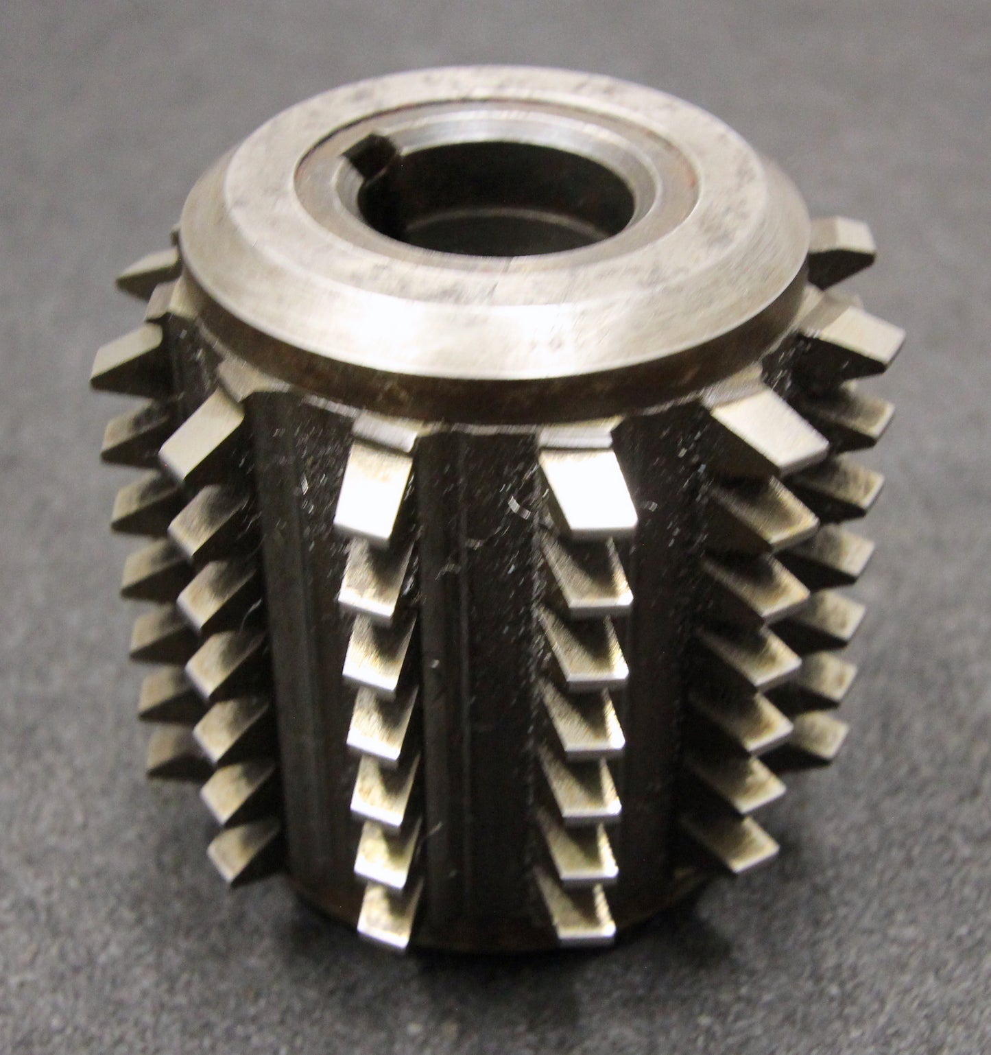 Bild des Artikels SAAZOR-Stollenwälzfräser-involute-spline-hob-Vorfräser-m-=-2,75mm-Ø85x80xØ27mm