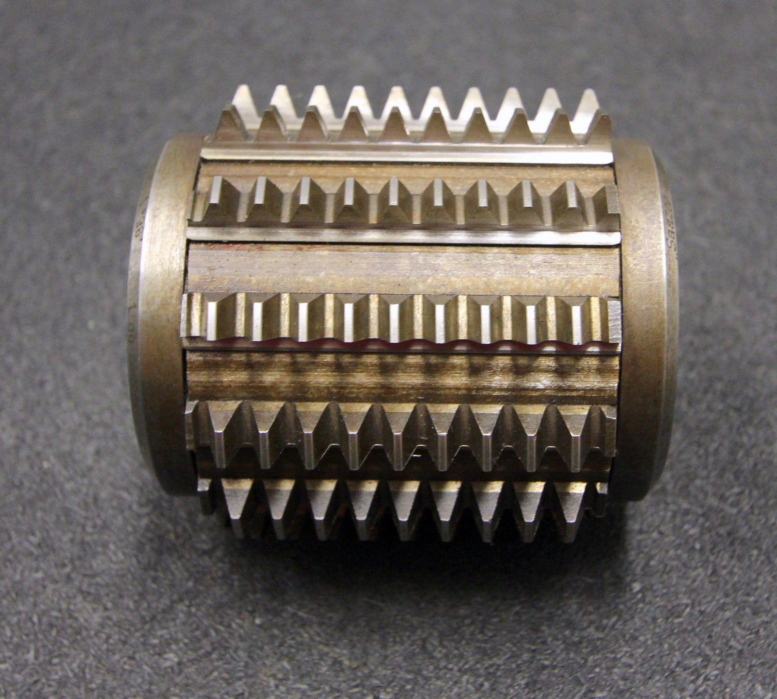 Bild des Artikels SAAZOR-Stollenwälzfräser-involute-spline-hob-m-=-2,25mm-BP-III-nach-DIN3972