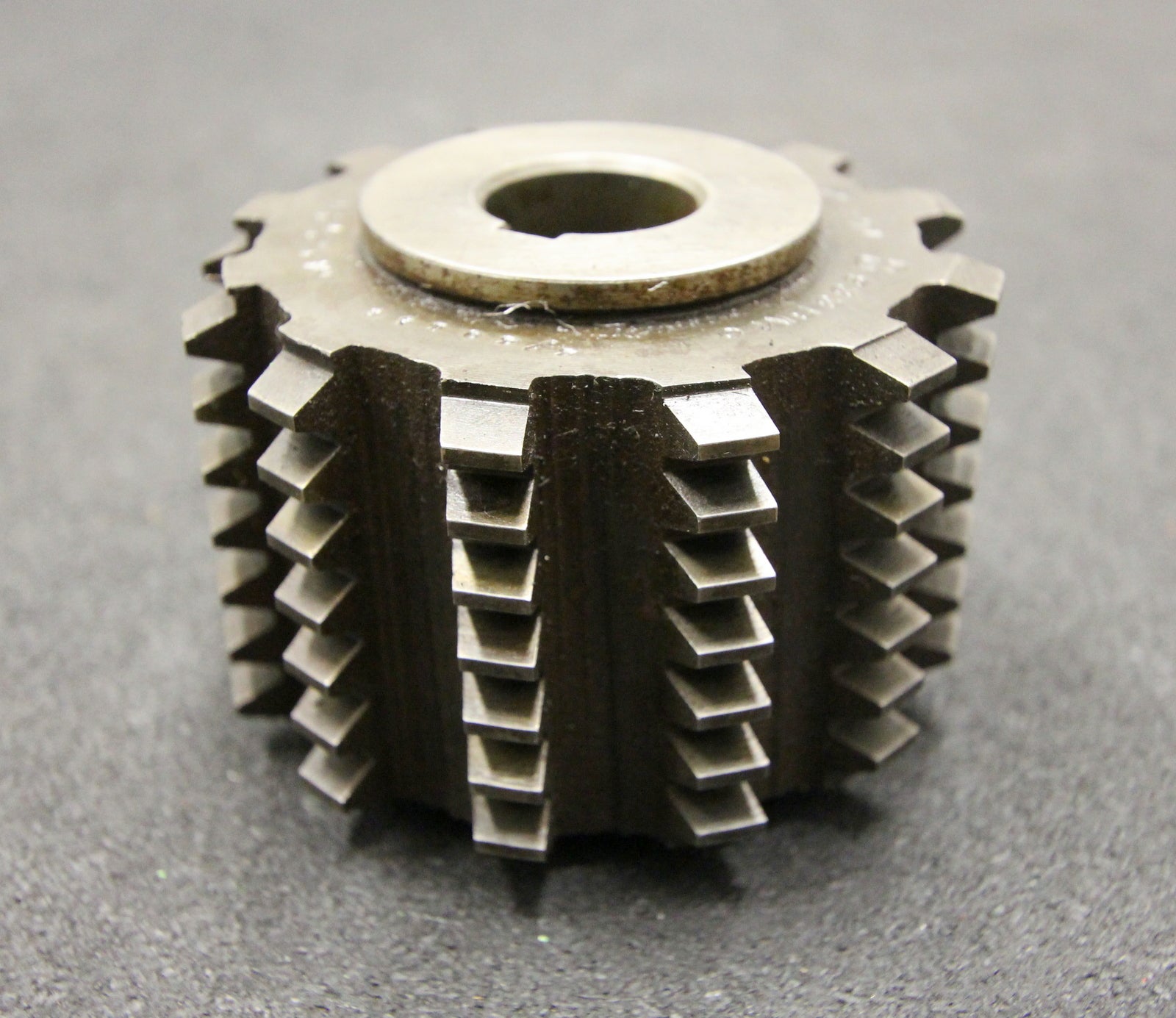 Bild des Artikels GPS-Vollstahlwälzfräser-gear-hob-m-=-2,25mm-20°-EGW-Ø90x60xØ22mm-1gg.-R