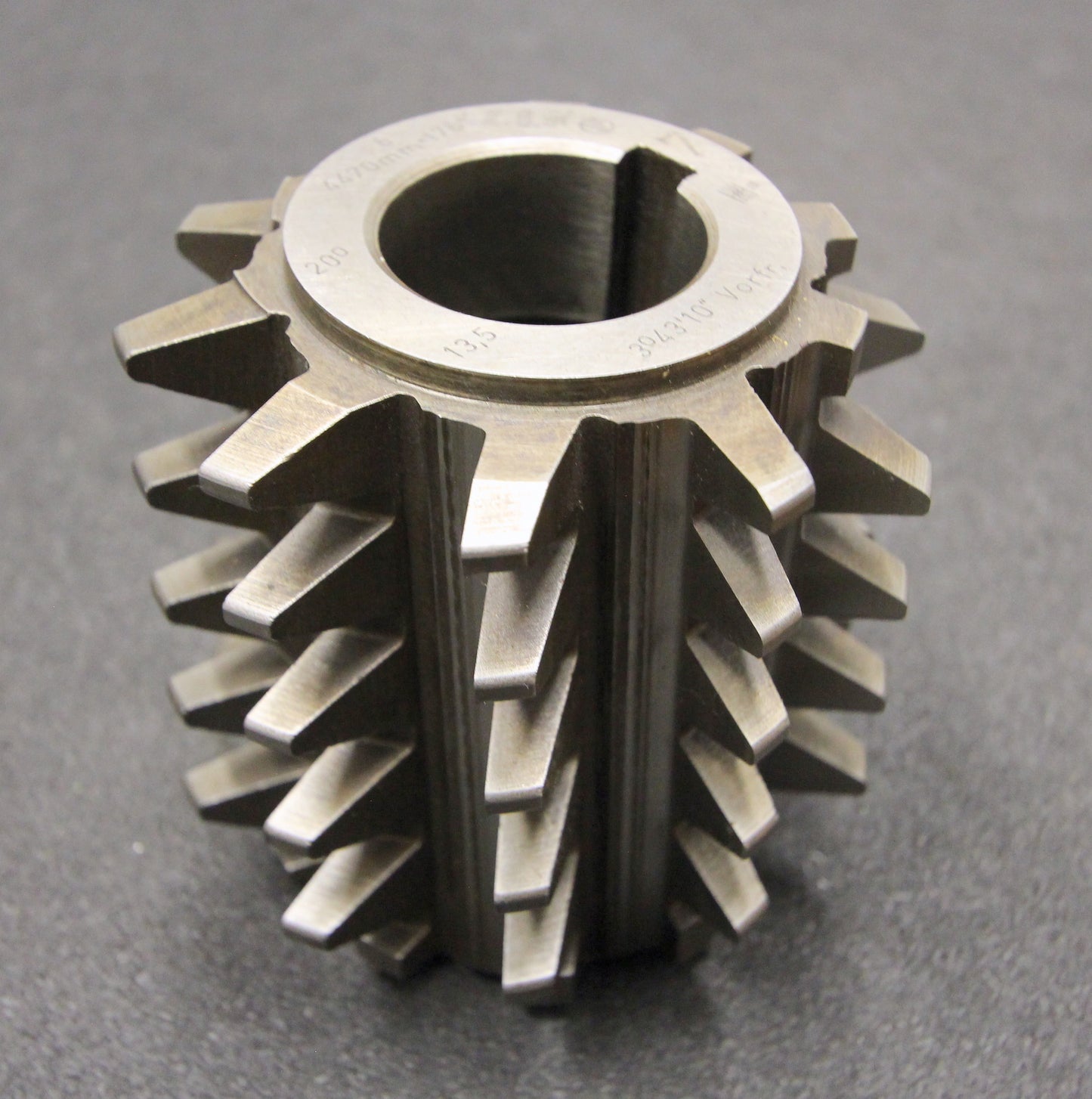 Bild des Artikels Vollstahlwälzfräser-gear-hob-Vorfräser-m-=-6mm-20°-EGW-Ø110x110xØ40mm-LKN