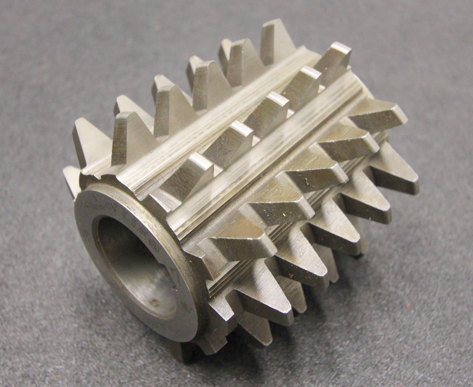 Bild des Artikels Vollstahlwälzfräser-gear-hob-Vorfräser-m-=-6mm-20°-EGW-Ø110x110xØ40mm-LKN