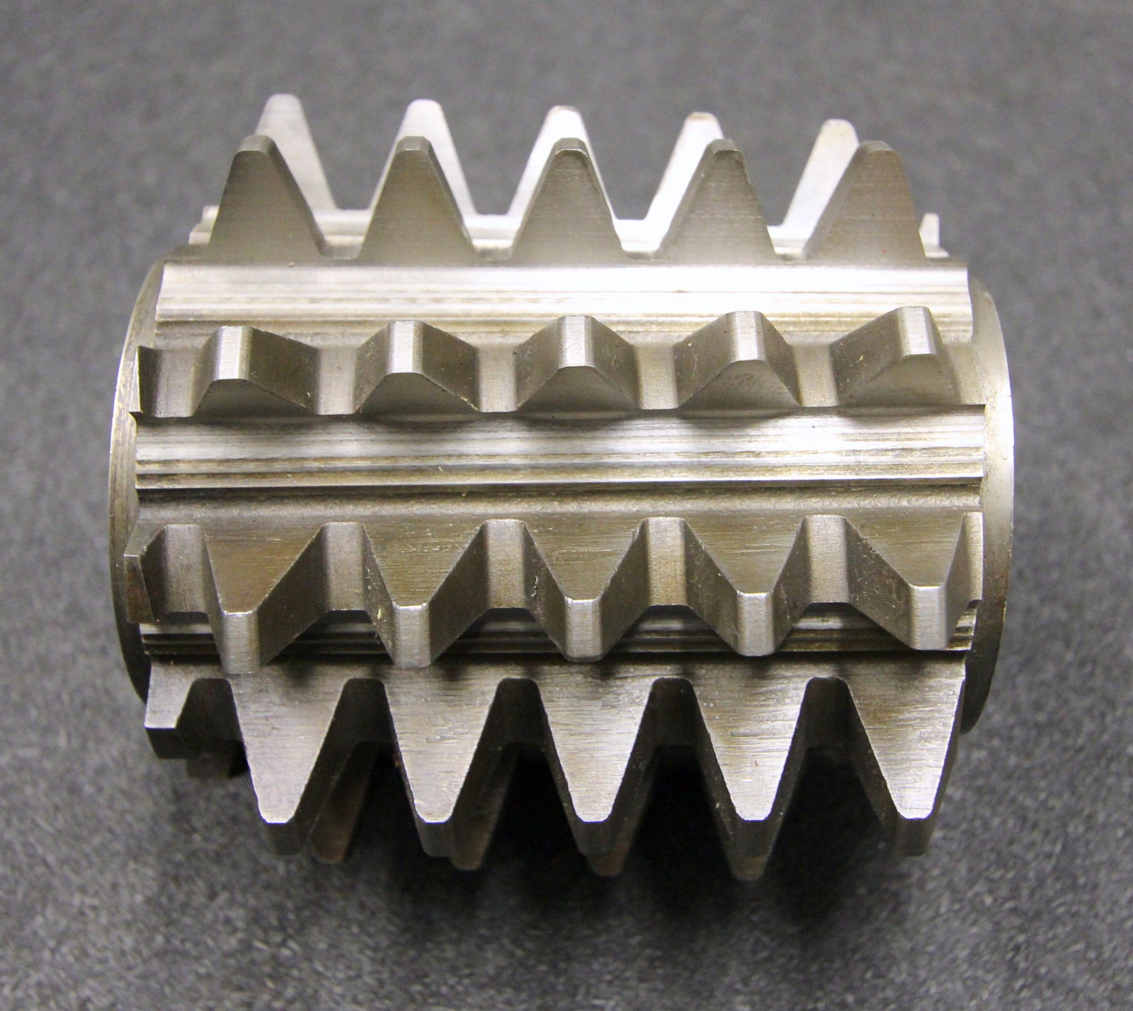 Bild des Artikels Vollstahlwälzfräser-gear-hob-Vorfräser-m-=-6mm-20°-EGW-Ø110x110xØ40mm-LKN