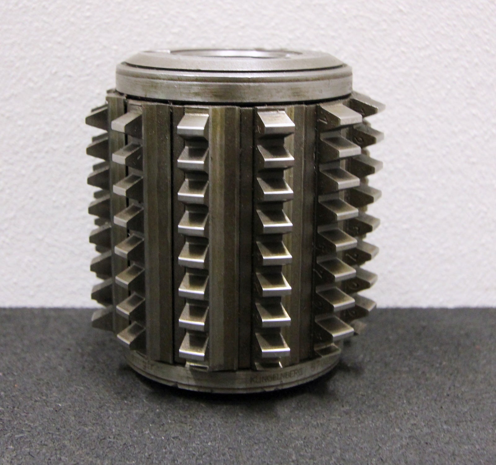 Bild des Artikels KLINGELNBERG-Stollenwälzfräser-involute-spline-hob-Fertigfräser-m-=-3mm-1gg.-R
