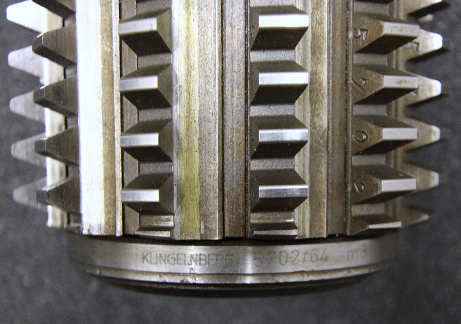 Bild des Artikels KLINGELNBERG-Stollenwälzfräser-involute-spline-hob-Fertigfräser-m-=-3mm-1gg.-R