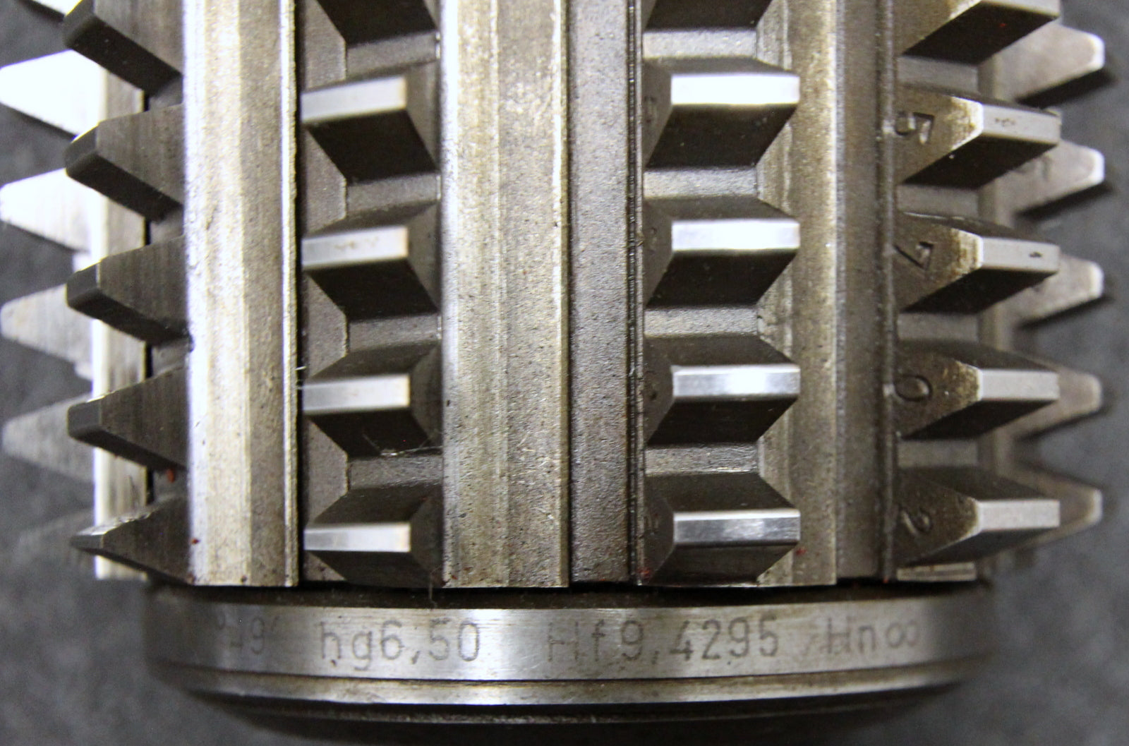 Bild des Artikels KLINGELNBERG-Stollenwälzfräser-involute-spline-hob-Fertigfräser-m-=-3mm-1gg.-R