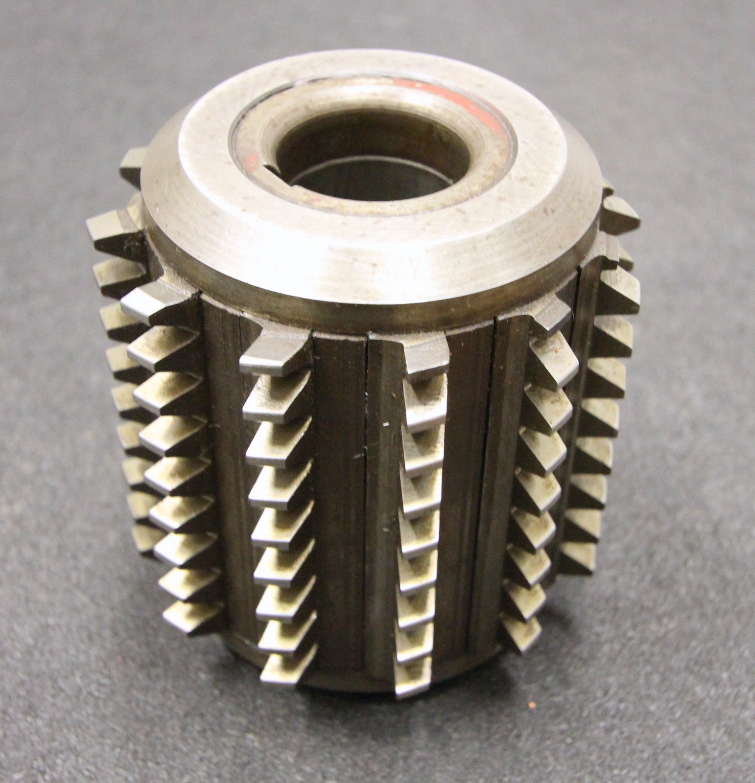 Bild des Artikels SAAZOR-Stollenwälzfräser-involute-spline-hob-Fertigfräser-m-=-3mm-Ø100x105xØ32mm