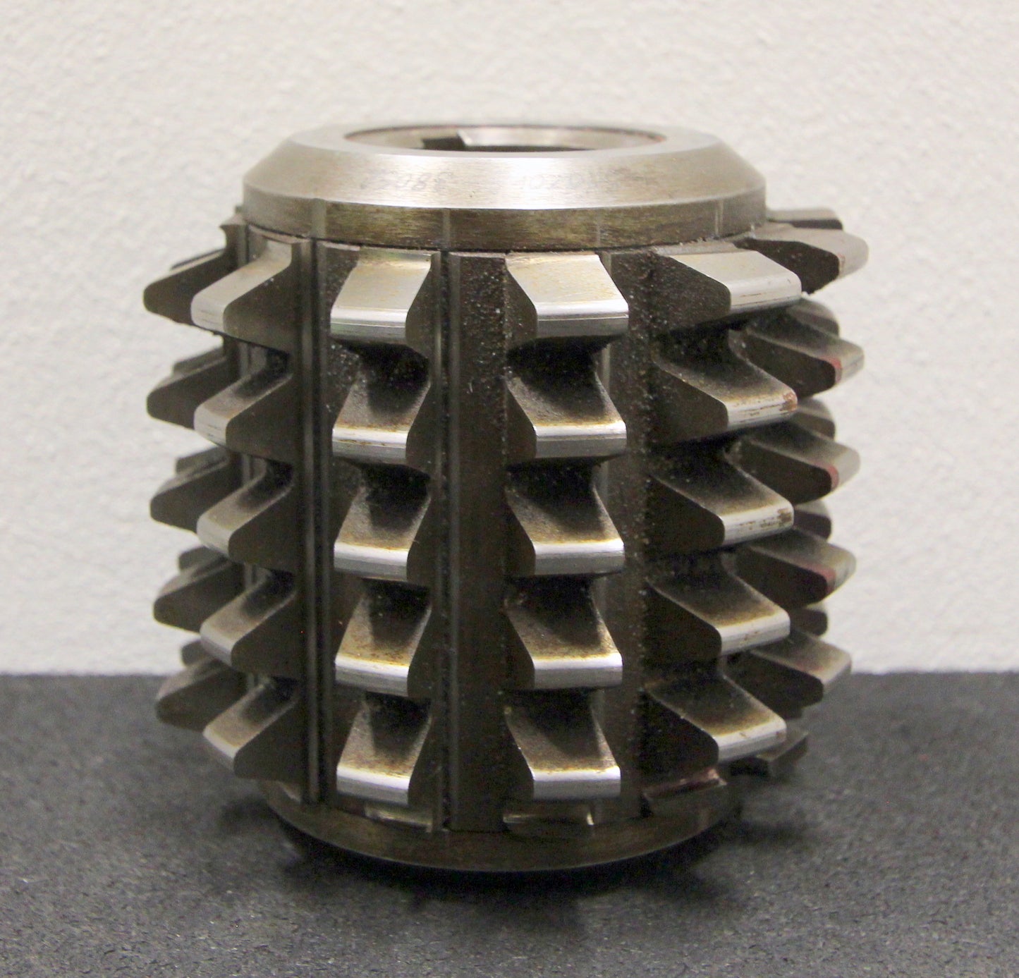 Bild des Artikels SAAZOR-Stollenwälzfräser-involute-spline-hob-m-=-5mm-20°-EGW-Ø100x105xØ32mm