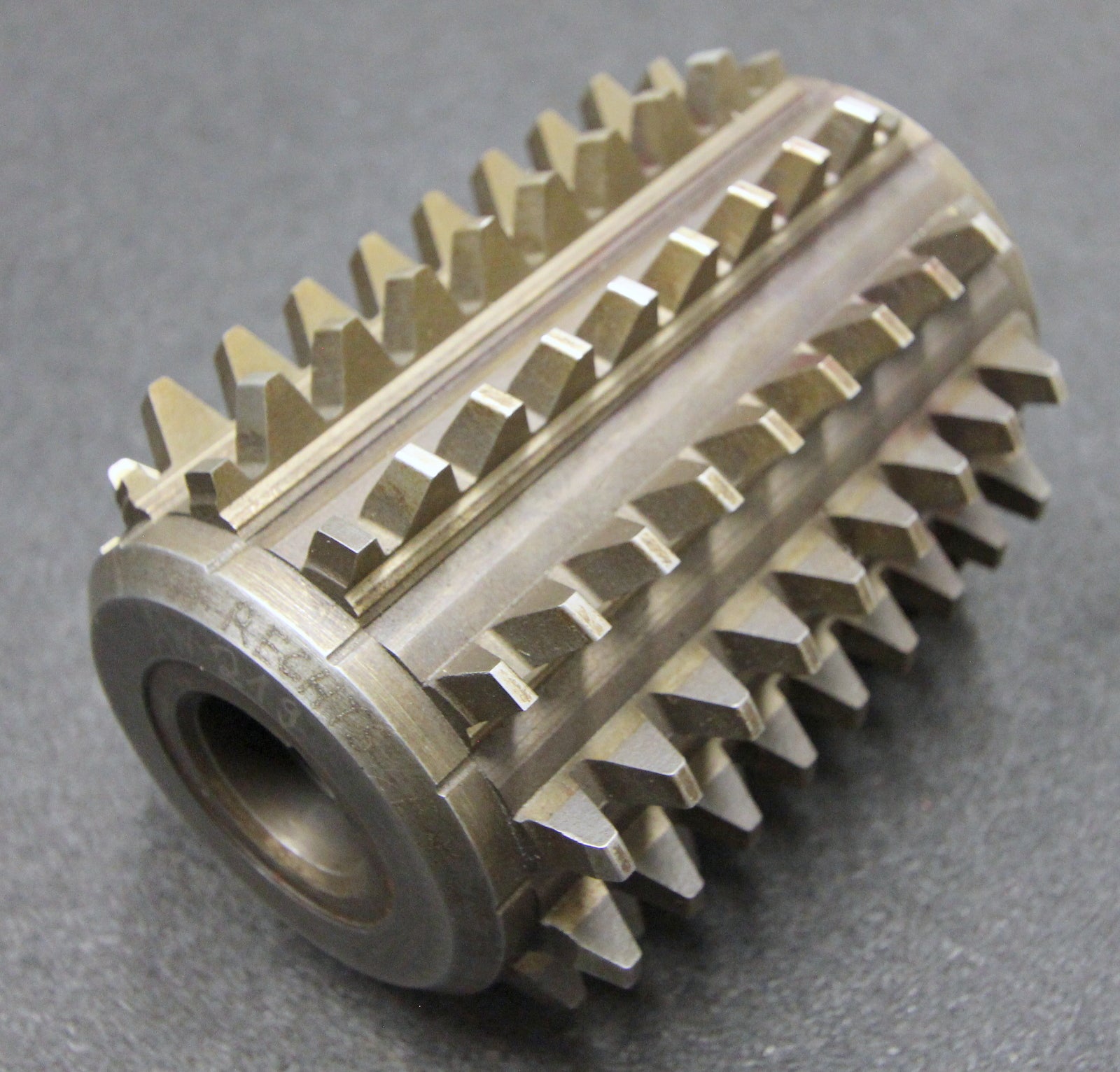 Bild des Artikels SAAZOR-Stollenwälzfräser-involute-spline-hob-m-=-4,5mm-BP-I-nach-DIN3972-1gg.-R