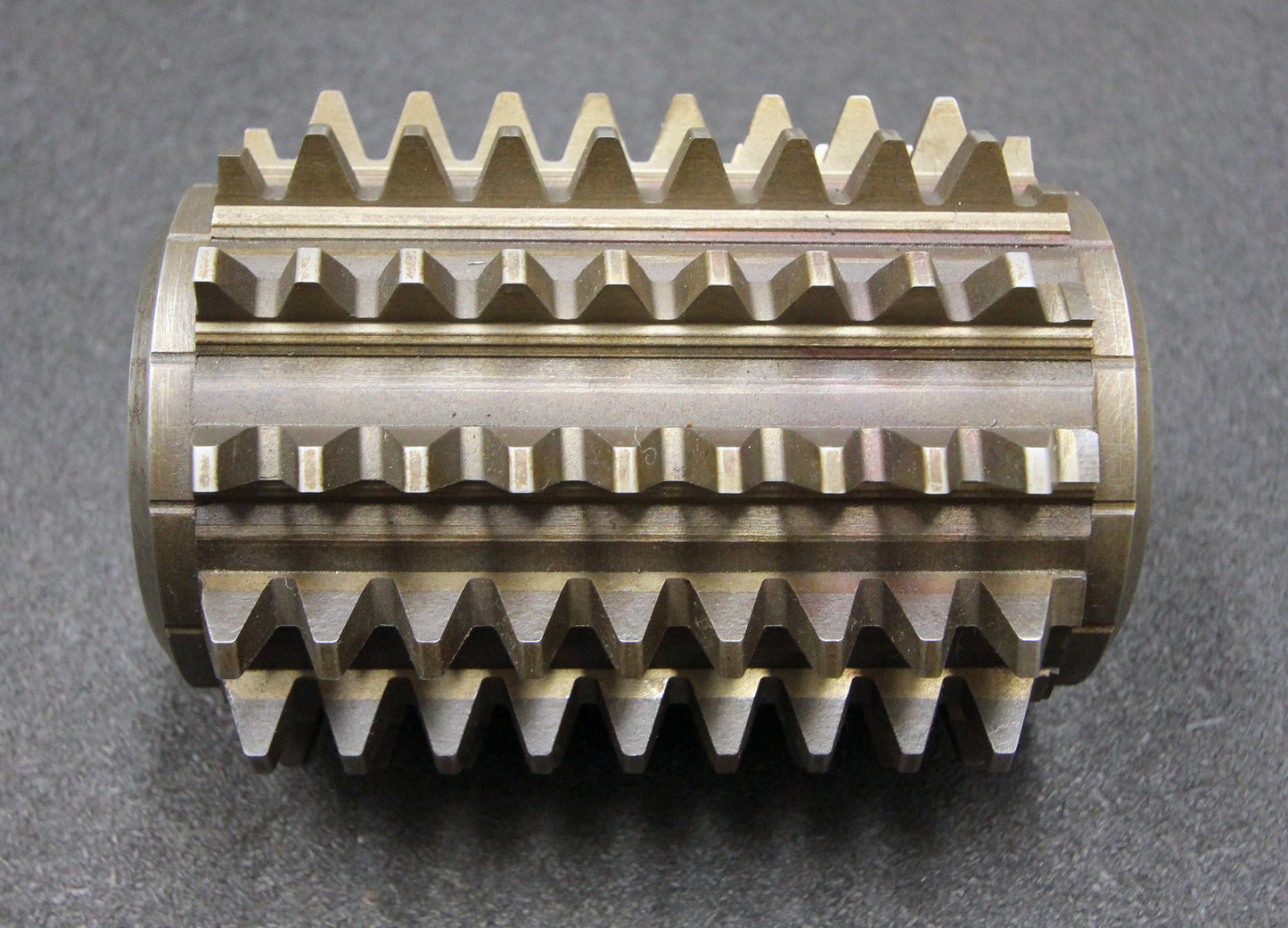 Bild des Artikels SAAZOR-Stollenwälzfräser-involute-spline-hob-m-=-4,5mm-BP-I-nach-DIN3972-1gg.-R