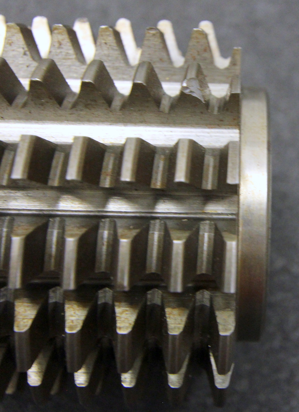 Bild des Artikels KLINGELNBERG-Vollstahlwälzfräser-gear-hob-DP9,9714-16°30´-EGW-Ø70x100xØ32mm