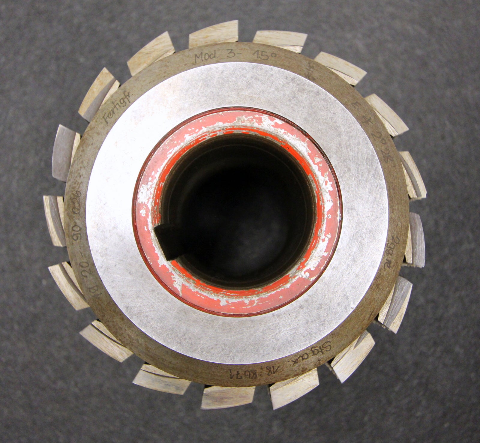 Bild des Artikels SAAZOR-Stollenwälzfräser-involute-spline-hob-Fertigfräser-m-=-3mm-15°-EGW