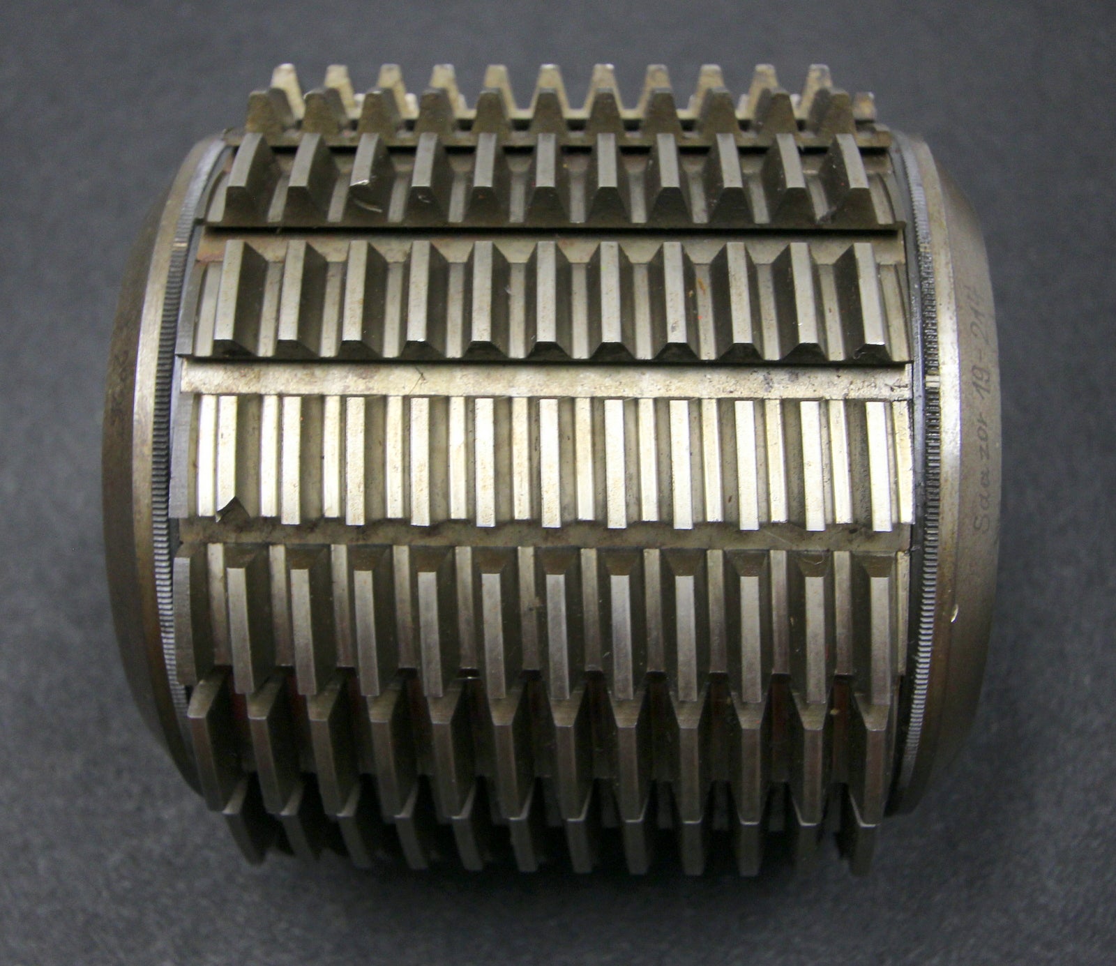 Bild des Artikels SAAZOR-Stollenwälzfräser-involute-spline-hob-Fertigfräser-m-=-3mm-15°-EGW
