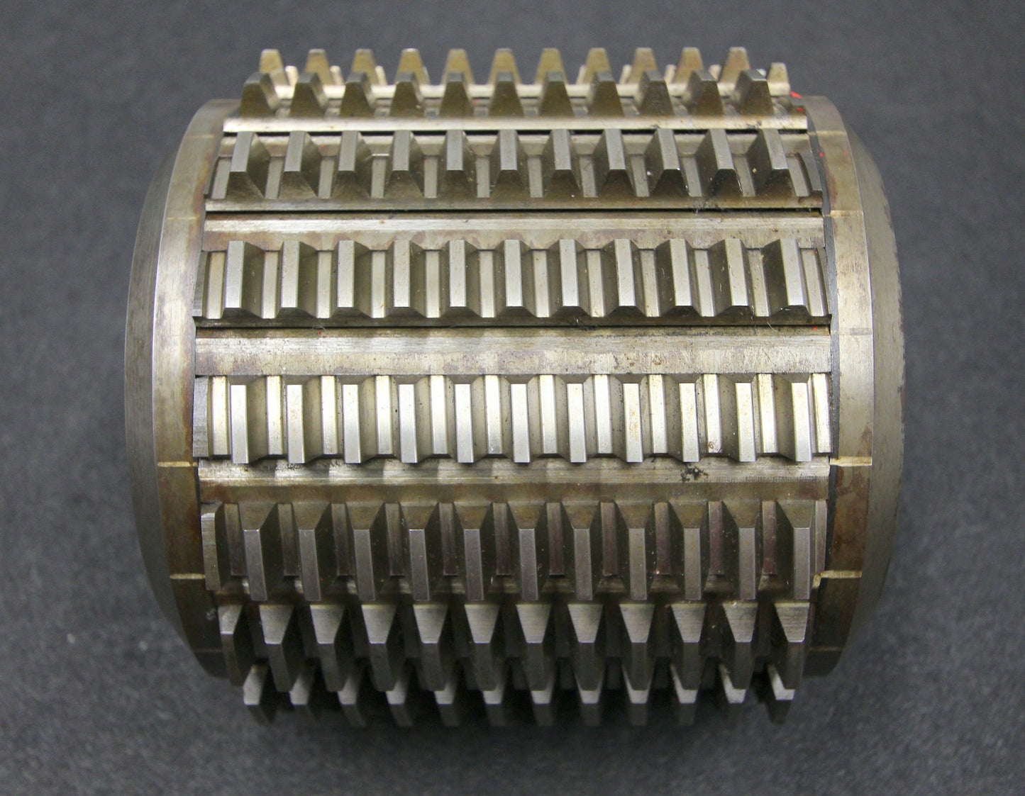 Bild des Artikels SAAZOR-Stollenwälzfräser-involute-spline-hob-Fertigfräser-m=-3mm-16°-EGW