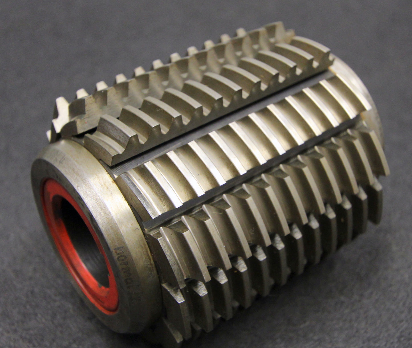 Bild des Artikels SAAZOR-Stollenwälzfräser-involute-spline-hob-m-=-2,4169mm-BP-I-nach-DIN3972
