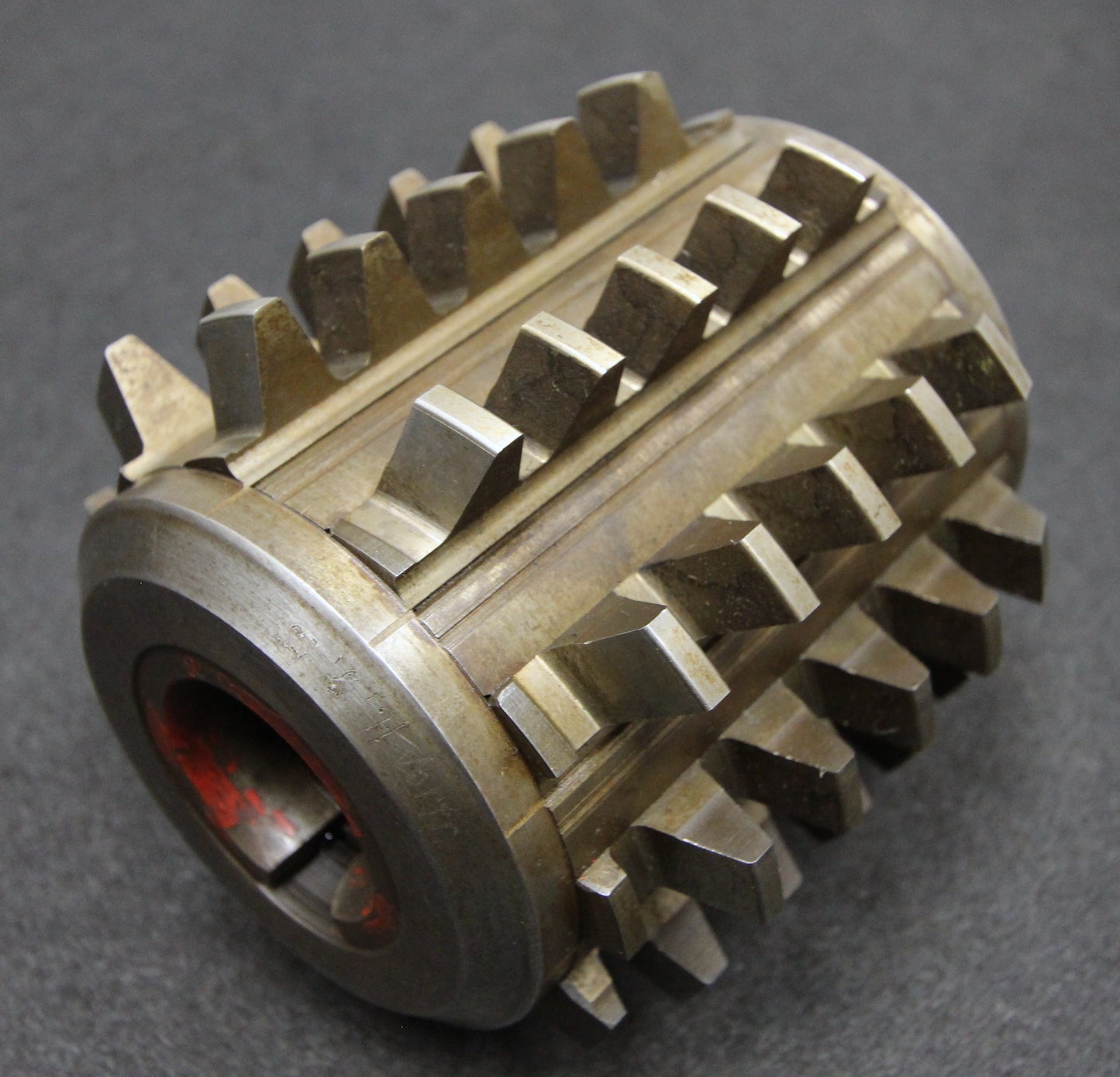 Bild des Artikels SAAZOR-Stollenwälzfräser-involute-spline-hob-Vorfräser-m-=-5,9mm-15°-EGW-1gg.-R