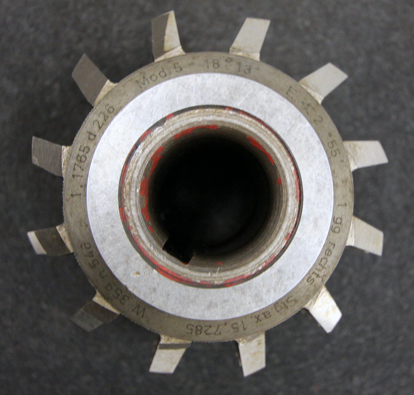 Bild des Artikels SAAZOR-Stollenwälzfräser-involute-spline-hob-m-=-5mm-18°13´-EGW-Ø110x105xØ32mm