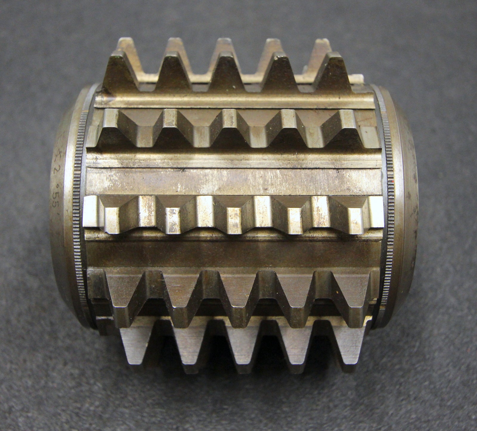 Bild des Artikels SAAZOR-Stollenwälzfräser-involute-spline-hob-m-=-5mm-18°13´-EGW-Ø110x105xØ32mm