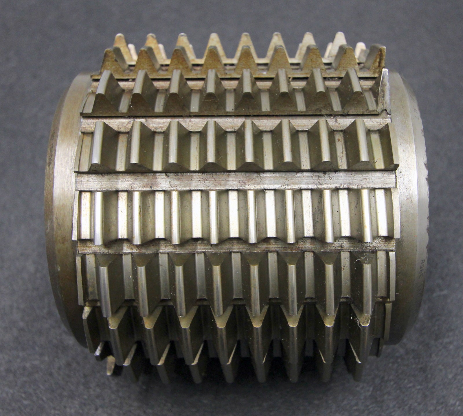 Bild des Artikels ESKA-Stollenwälzfräser-involute-spline-hob-Fertigfräser-DP6,35-20°-EGW-1gg.-R