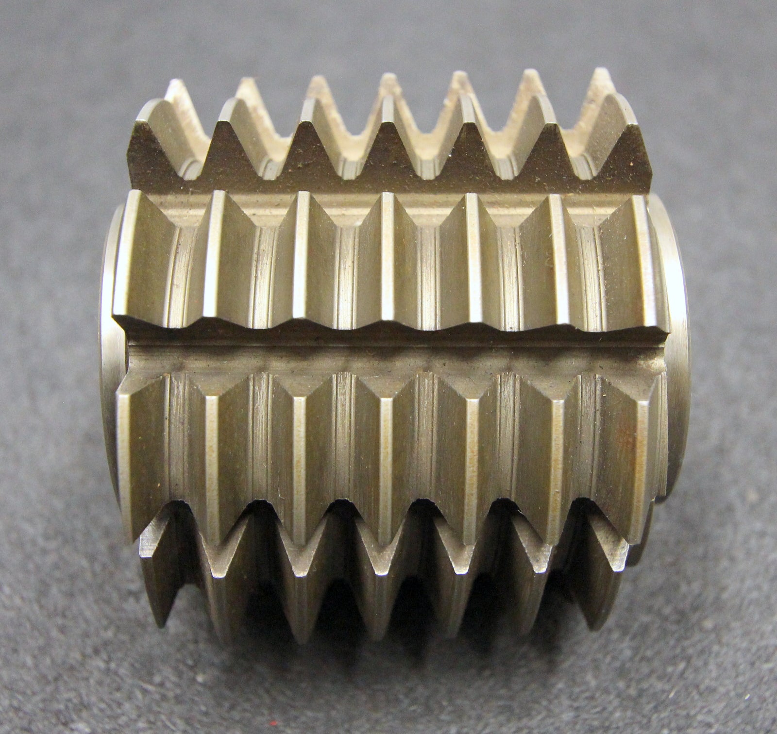 Bild des Artikels KLINGELNBERG-Vollstahlwälzfräser-gear-hob-Vorfräser-m-=-3mm-Ø70x70xØ27mm