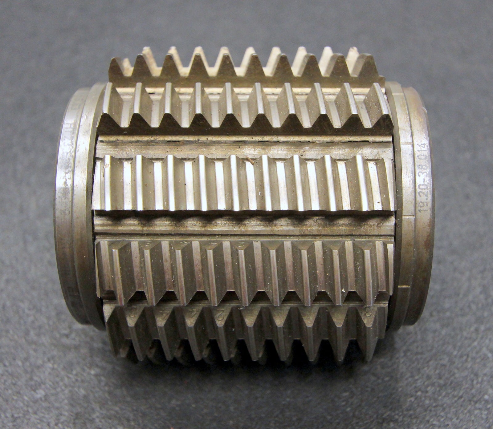 Bild des Artikels KLINGELNBERG-Stollenwälzfräser-involute-spline-hob-Vorfräser-m-=-2,5mm