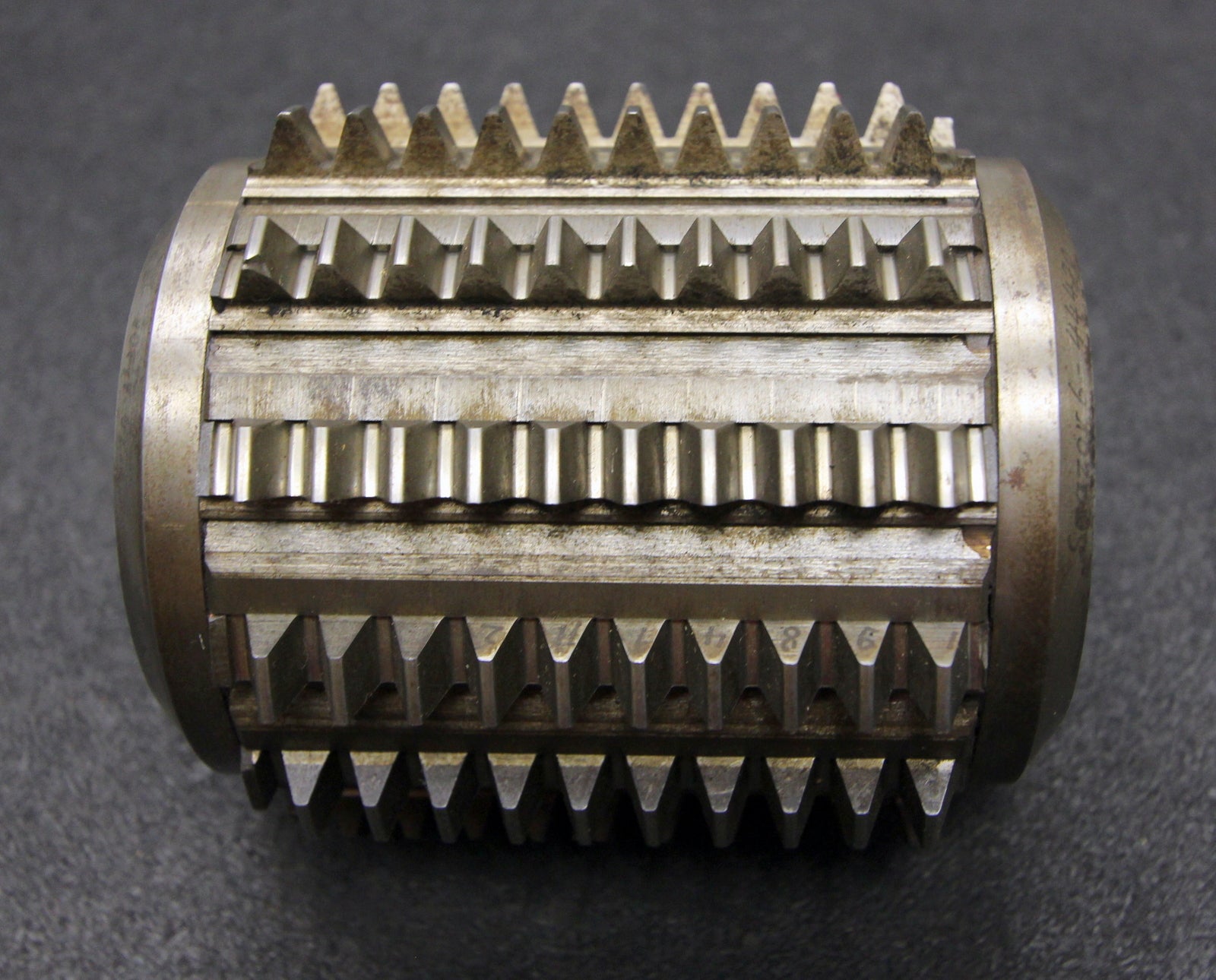 Bild des Artikels SAAZOR-Stollenwälzfräser-involute-spline-hob-Vorfräser-m-=-2,5mm-BPIII