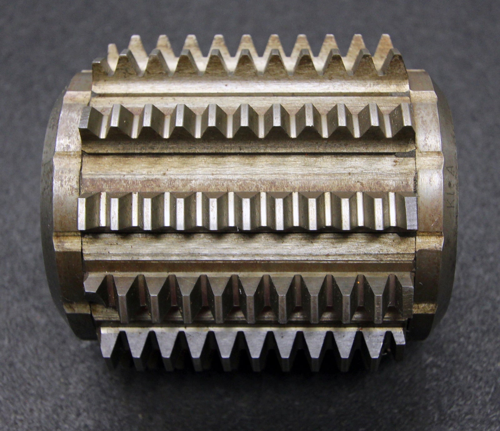 Bild des Artikels SAAZOR-Stollenwälzfräser-involute-spline-hob-Fertigfräser-m-=-2,5mm-1gg.-R