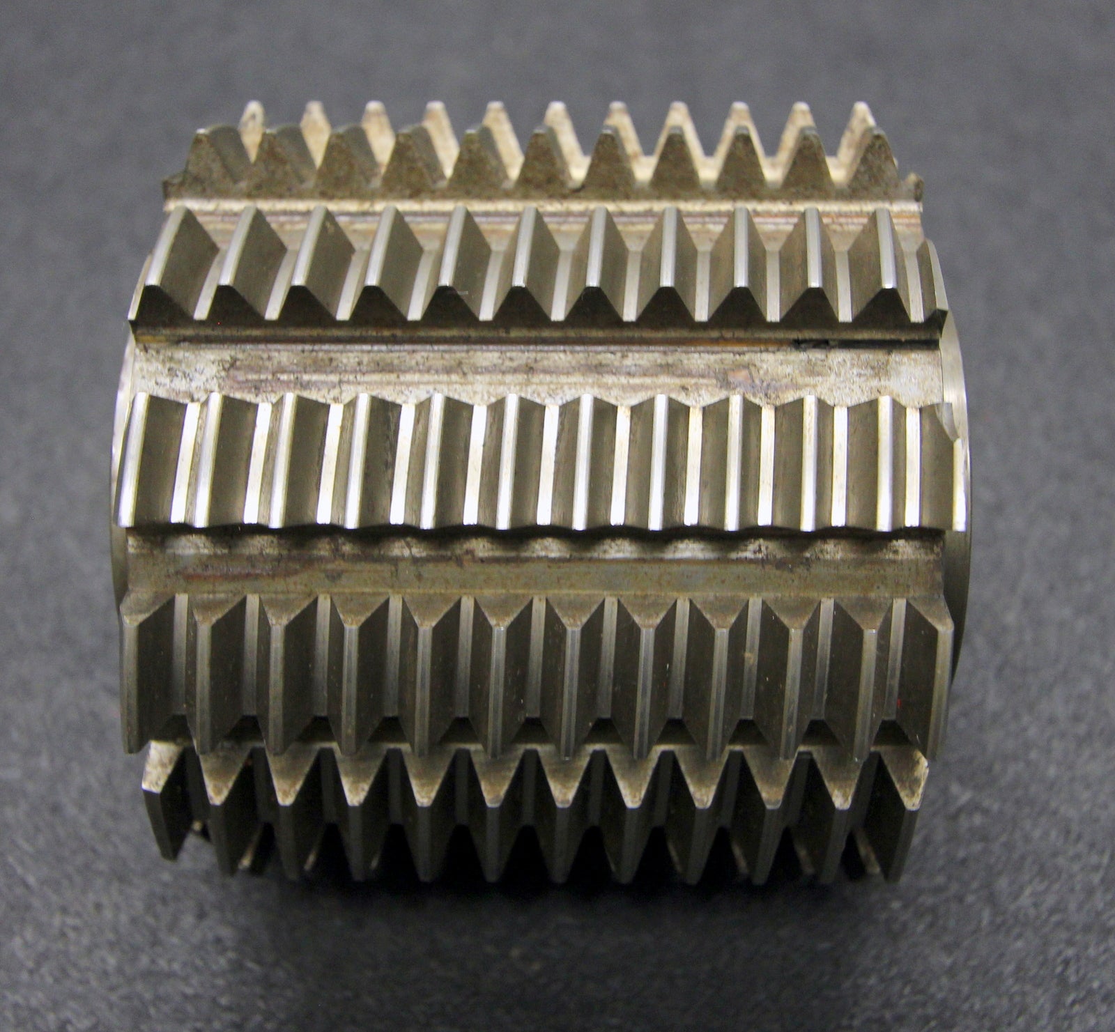 Bild des Artikels LEIMBACH-Stollenwälzfräser-involute-spline-hob-m-=-2,5mm-BP-III-2gg.-L