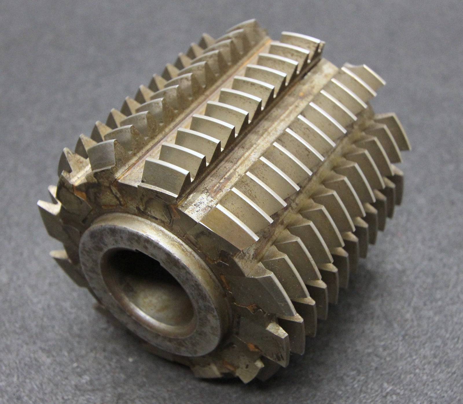 Bild des Artikels LEIMBACH-Stollenwälzfräser-involute-spline-hob-m-=-2,5mm-BP-III-2gg.-L