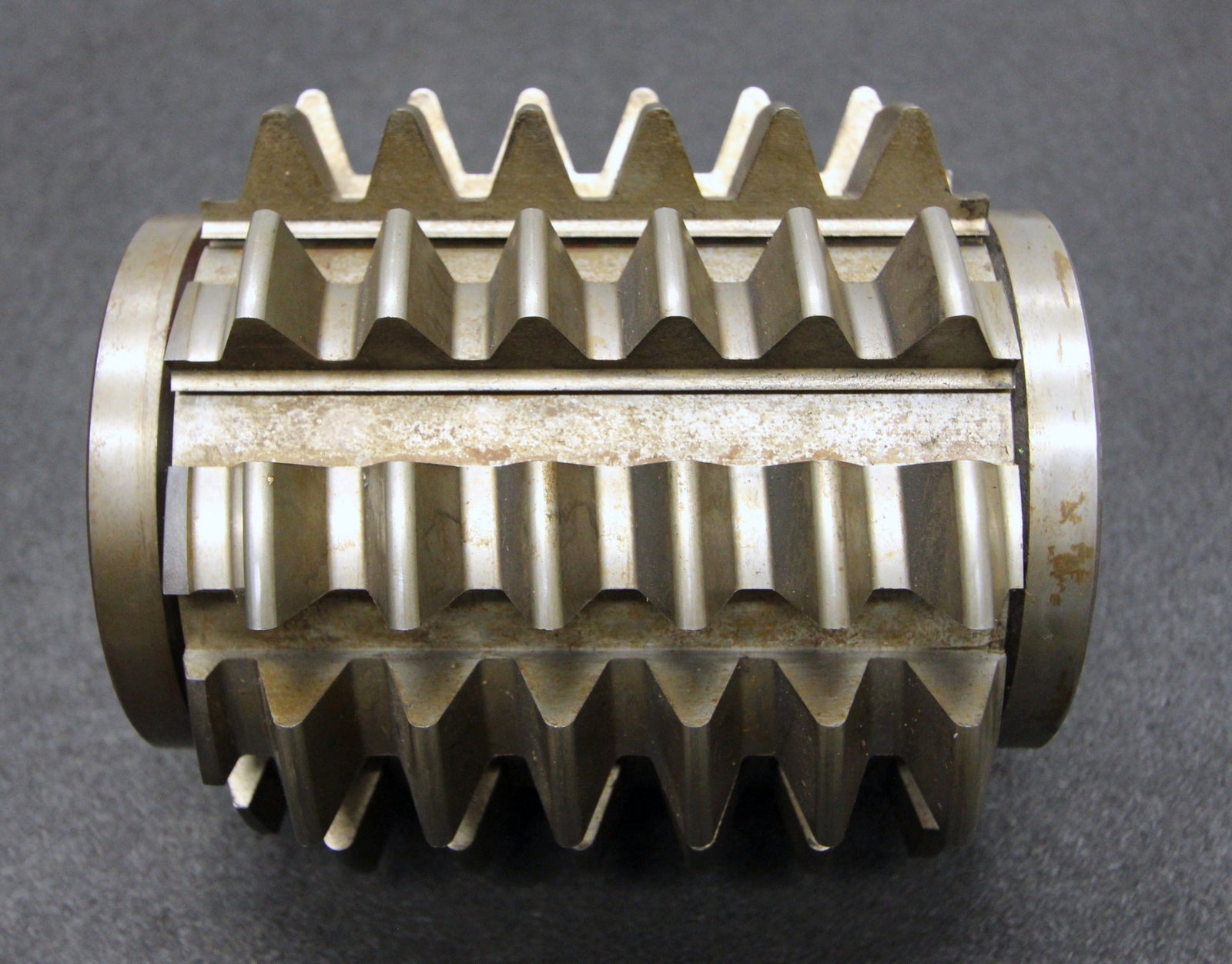 Bild des Artikels FETTE-Stollenwälzfräser-involute-spline-hob-m=6,5mm-BP-IV-DIN3972-Ø140x160xØ40mm