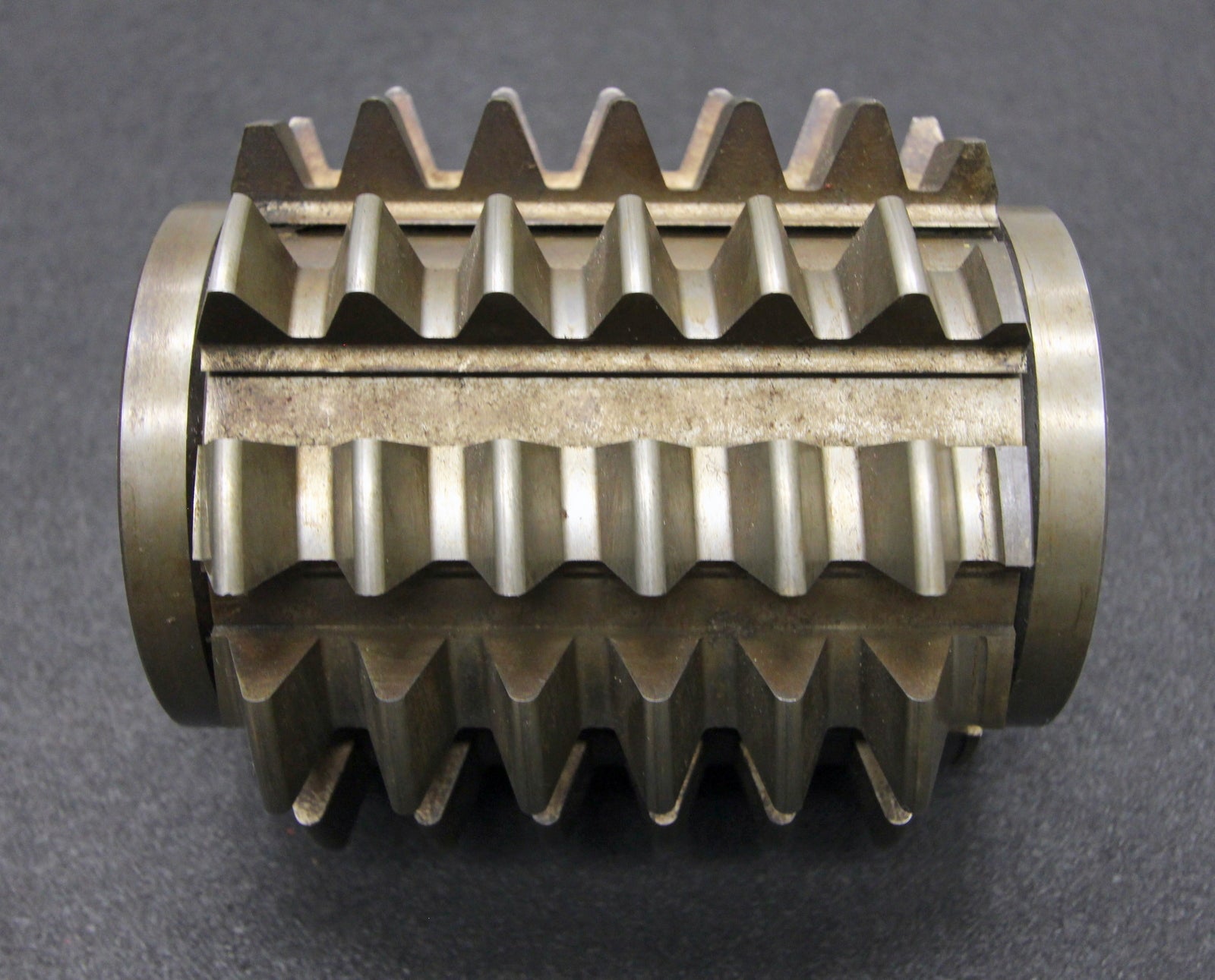 Bild des Artikels FETTE-Stollenwälzfräser-involute-spline-hob-m=6,5mm-BP-IV-nach-DIN3972-