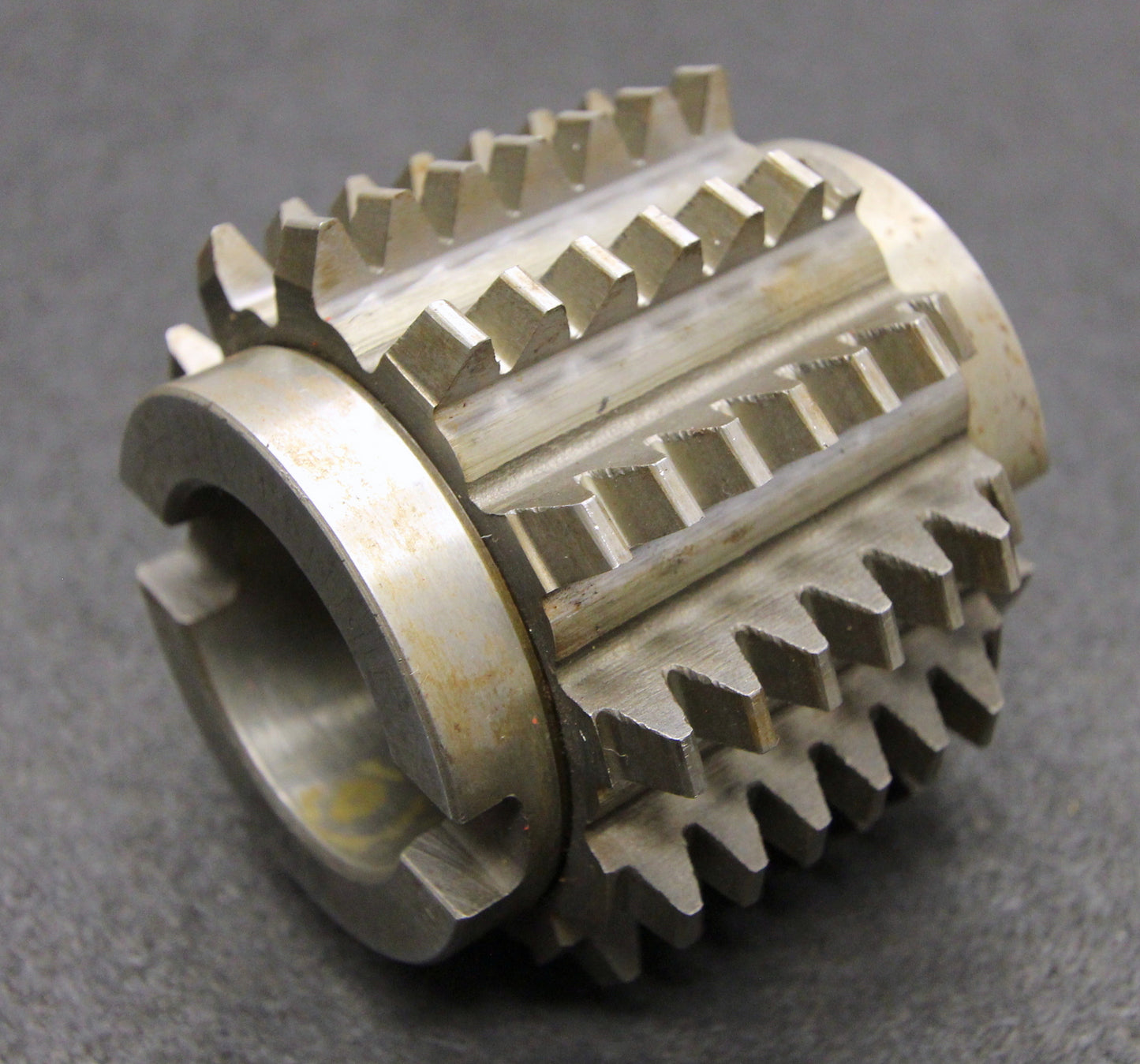 Bild des Artikels FETTE-Vollstahlwälzfräser-gear-hob-Fertigfräser-m-=-2,5mm-20°-EGW-Ø90x80xØ40mm
