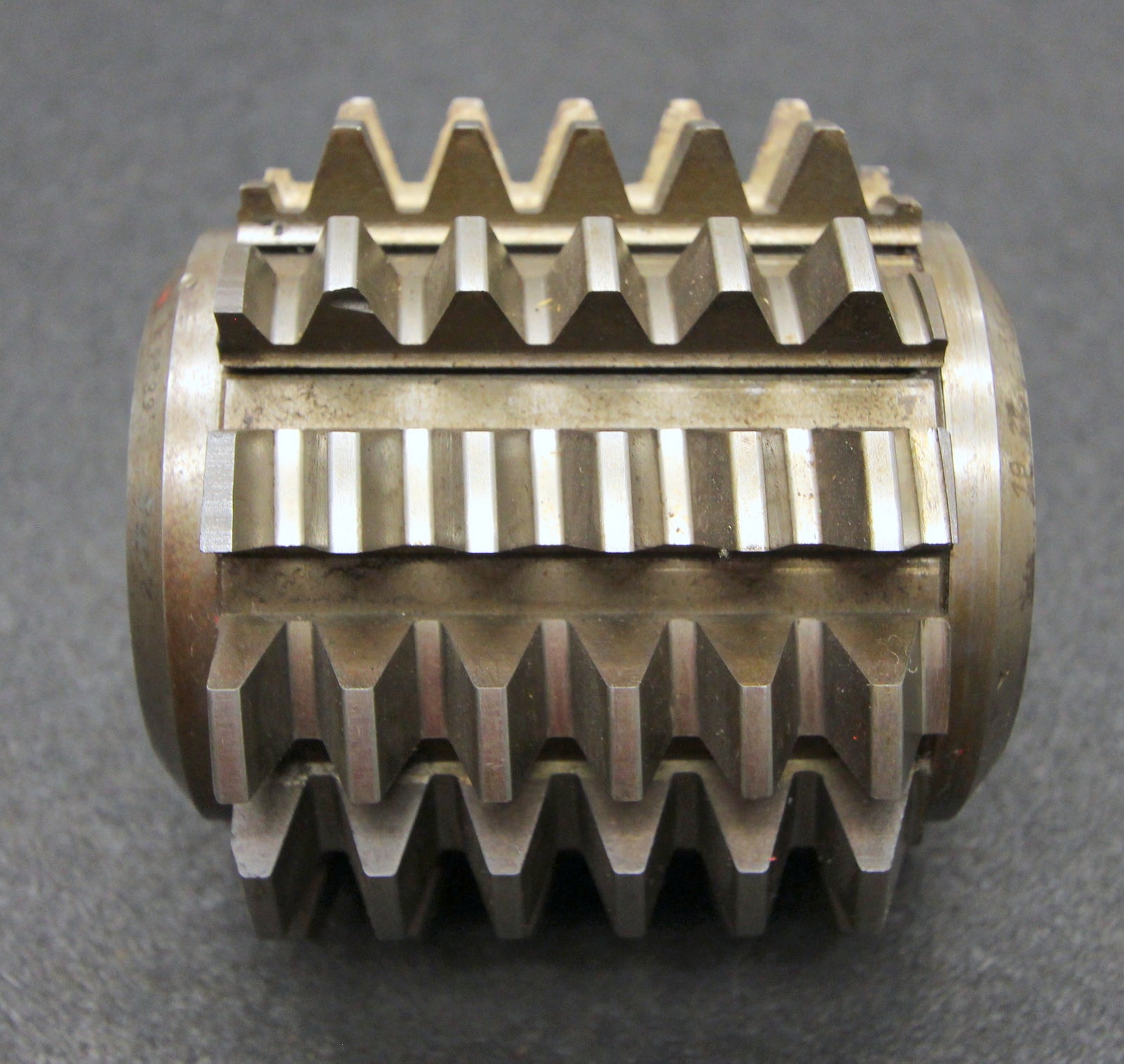 Bild des Artikels SAAZOR-Stollenwälzfräser-involute-spline-hob-Fertigfräser-m=4,5mm-Ø110x105xØ32mm