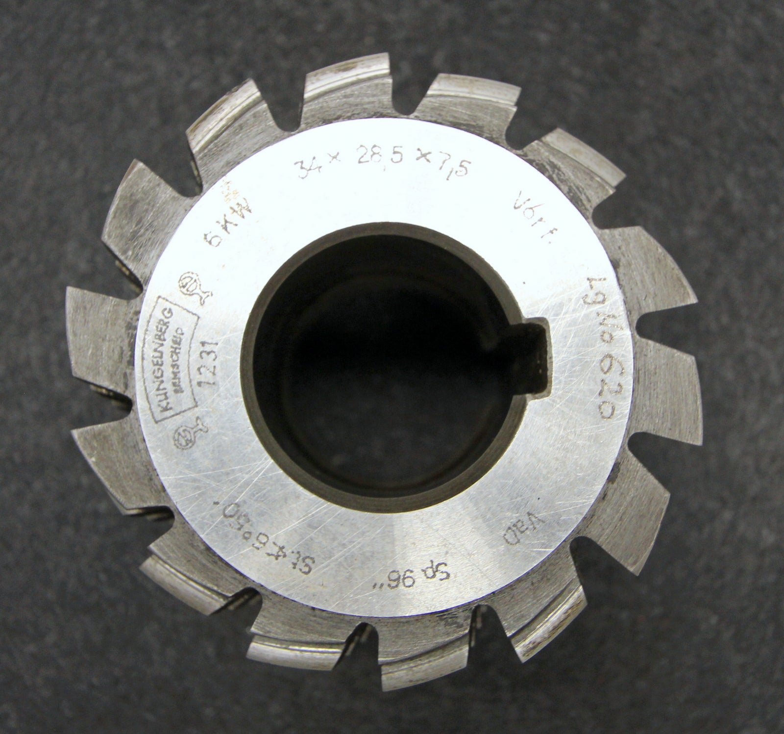 Bild des Artikels KLINGELNBERG-Keilwellenwälzfräser-spline-hob-6-Keile-34-x-28,5-x-7,5-2gg.-R