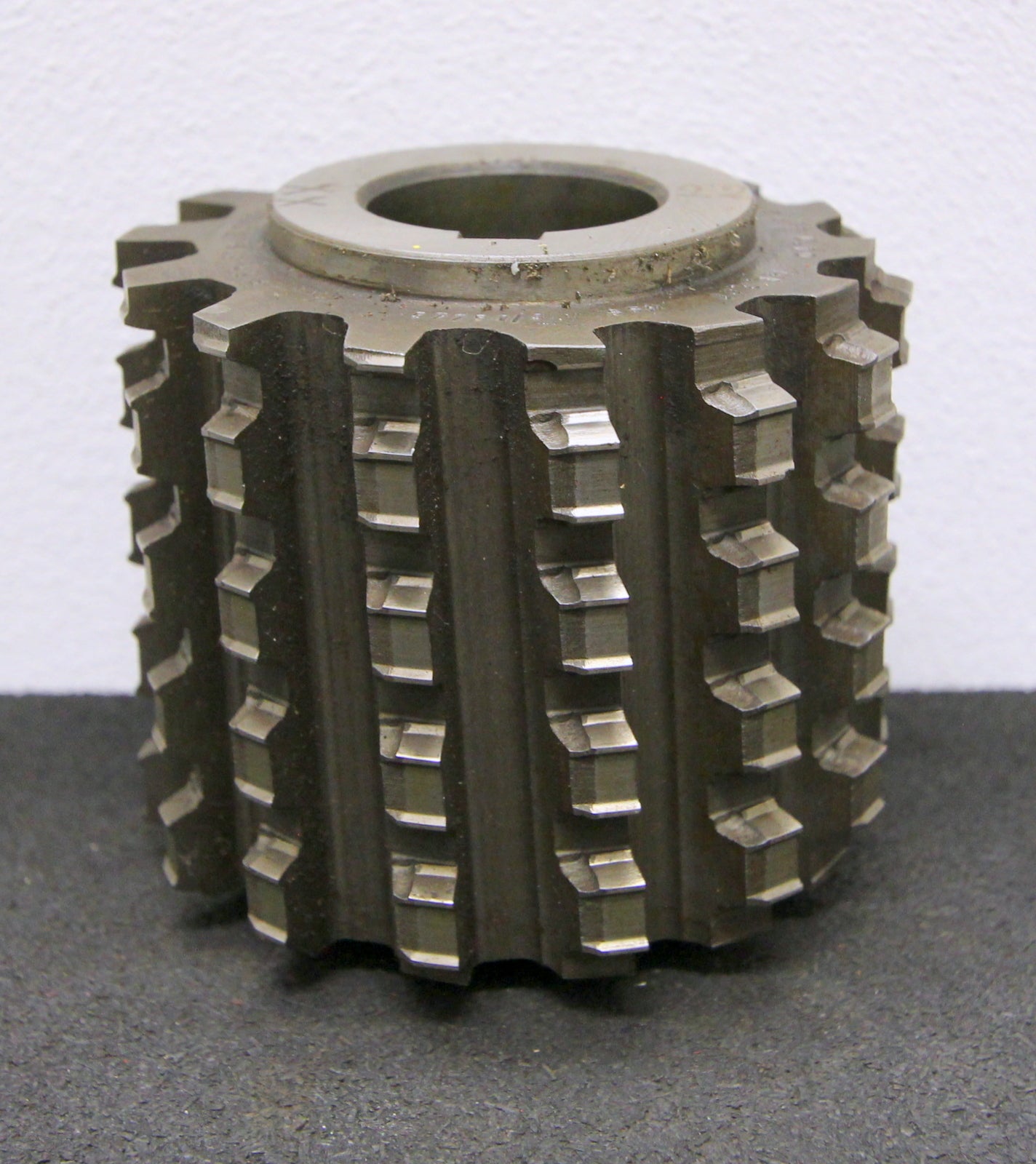 Bild des Artikels GPS-Keilwellenwälzfräser-spline-hob-10-Keile-46x52x6-mit-Höcker-Ø90x80xØ32mm