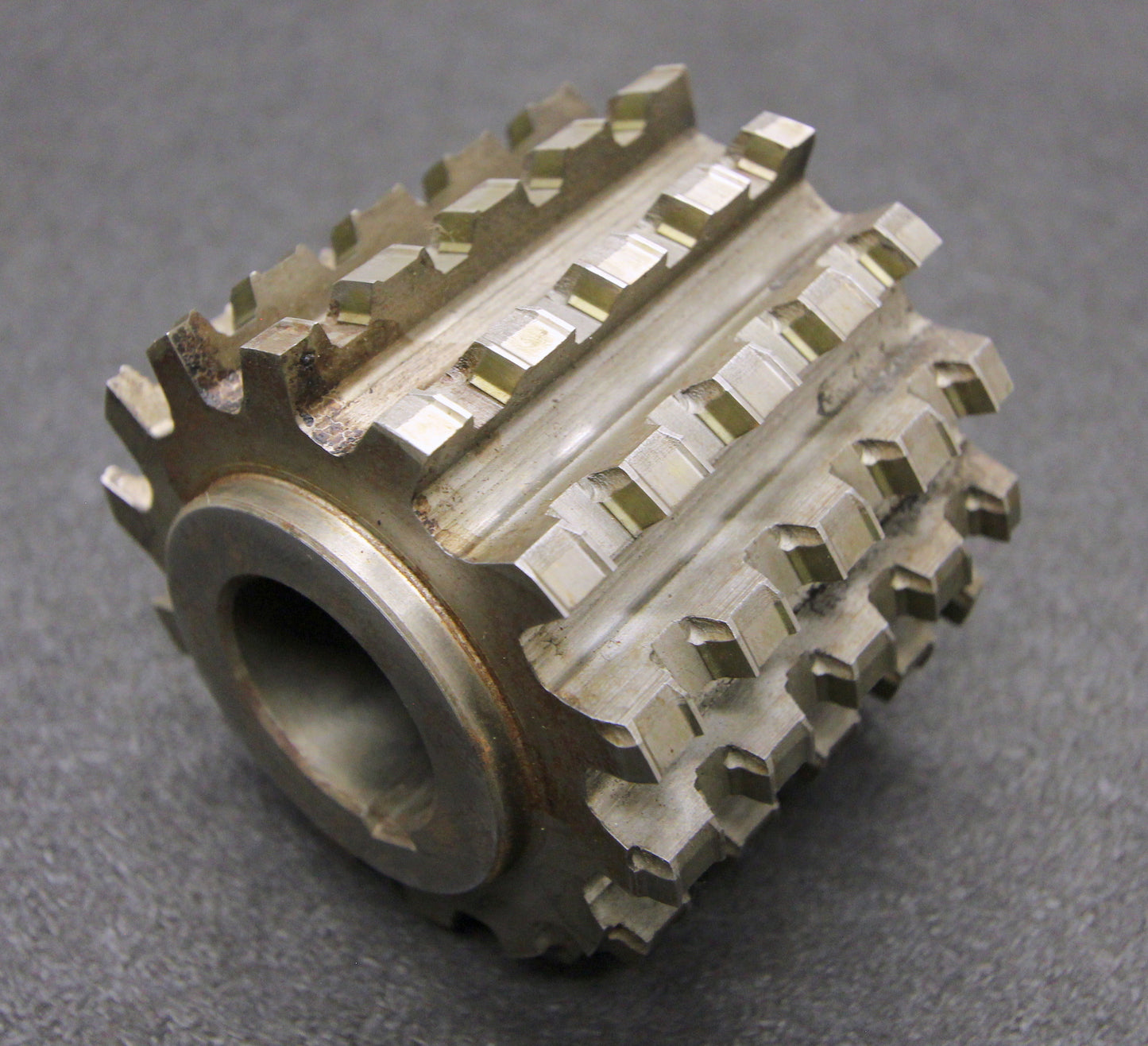 Bild des Artikels GPS-Keilwellenwälzfräser-spline-hob-10-Keile-46x52x6-mit-Höcker-Ø90x80xØ32mm