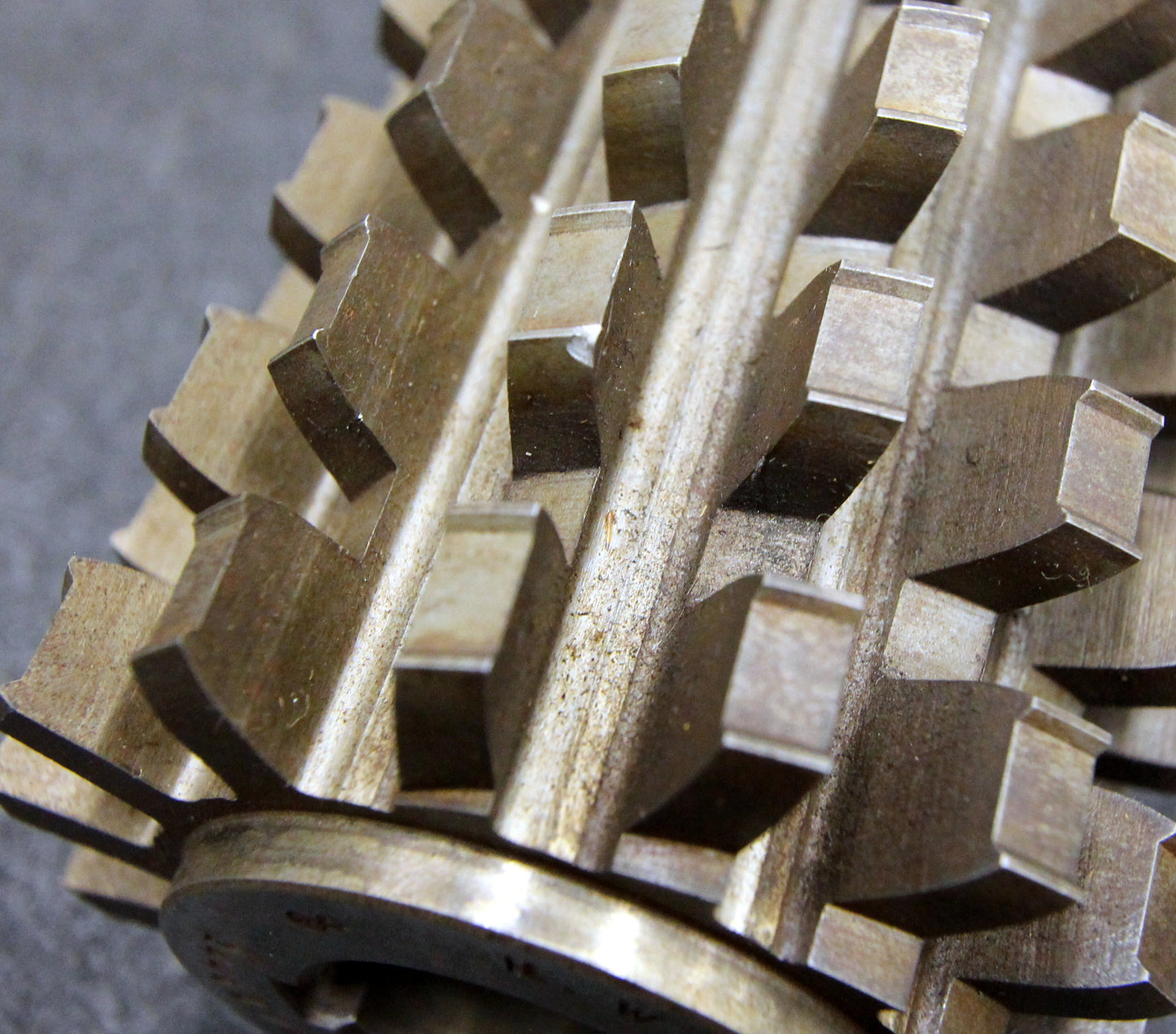 Bild des Artikels GPS-Keilwellenwälzfräser-spline-hob-10-Keile-58,1x64,9x8,05-mit-Höcker-1gg.-R