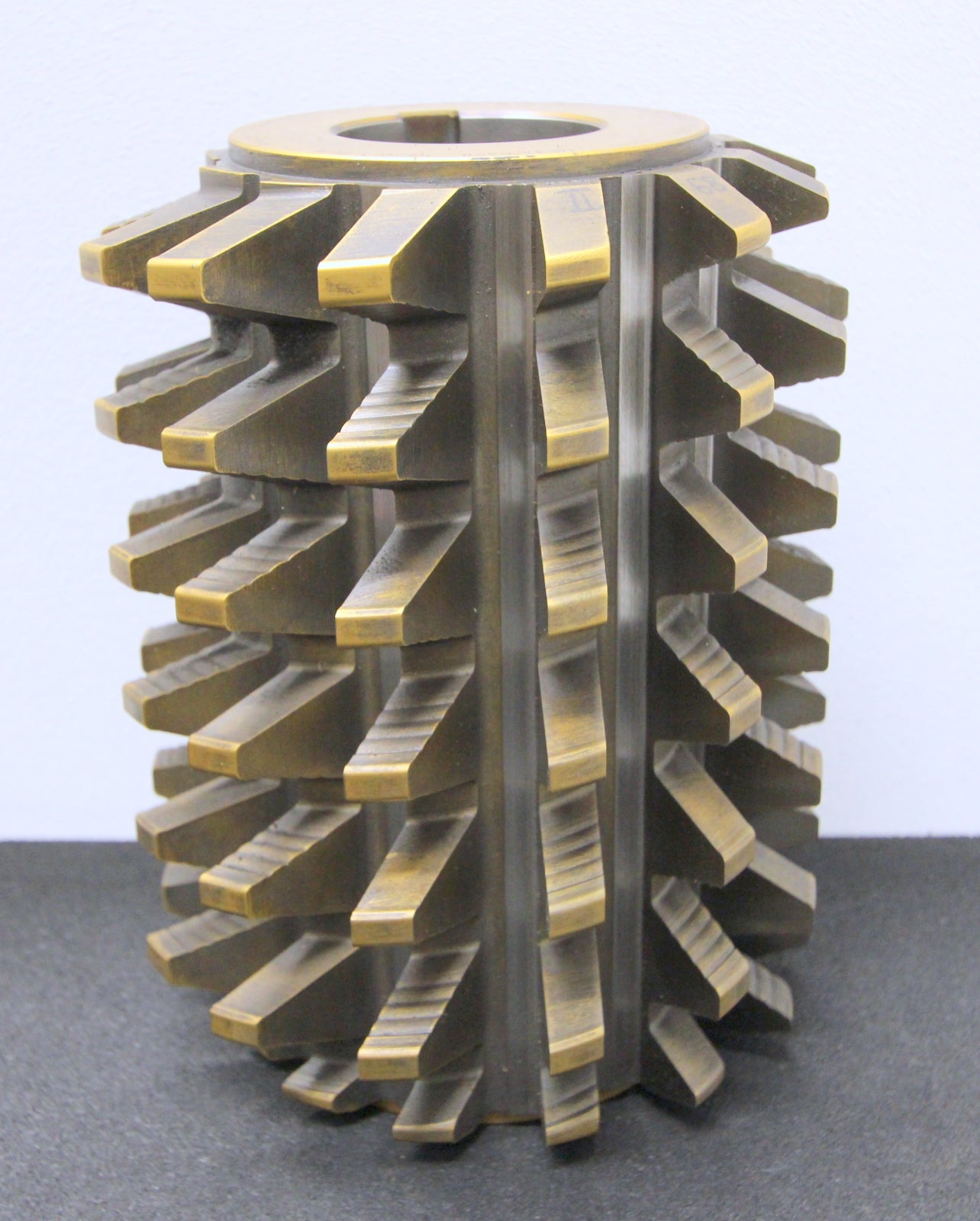 Bild des Artikels Vollstahlwälzfräser-gear-hob-m-=-11mm-BP-III-nach-DIN3972-20°-EGW-Ø180x230xØ60mm