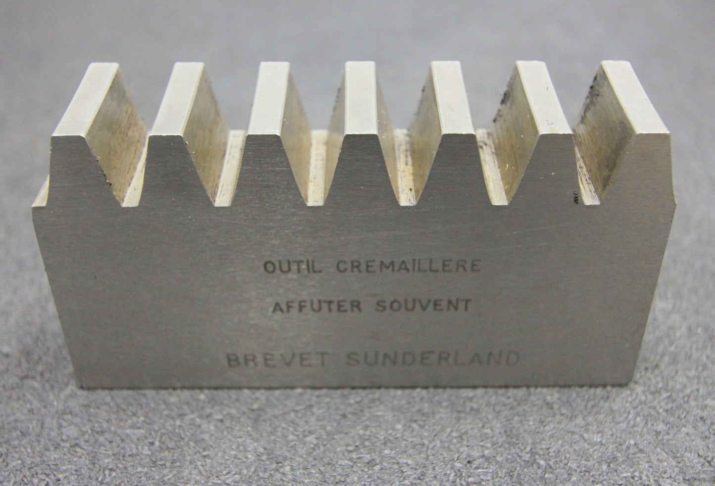 Bild des Artikels ROLLET-PARIS-Hobelkamm-rack-cutter-für-MAAG-Wälzhobelmaschinen-Modul-5,053
