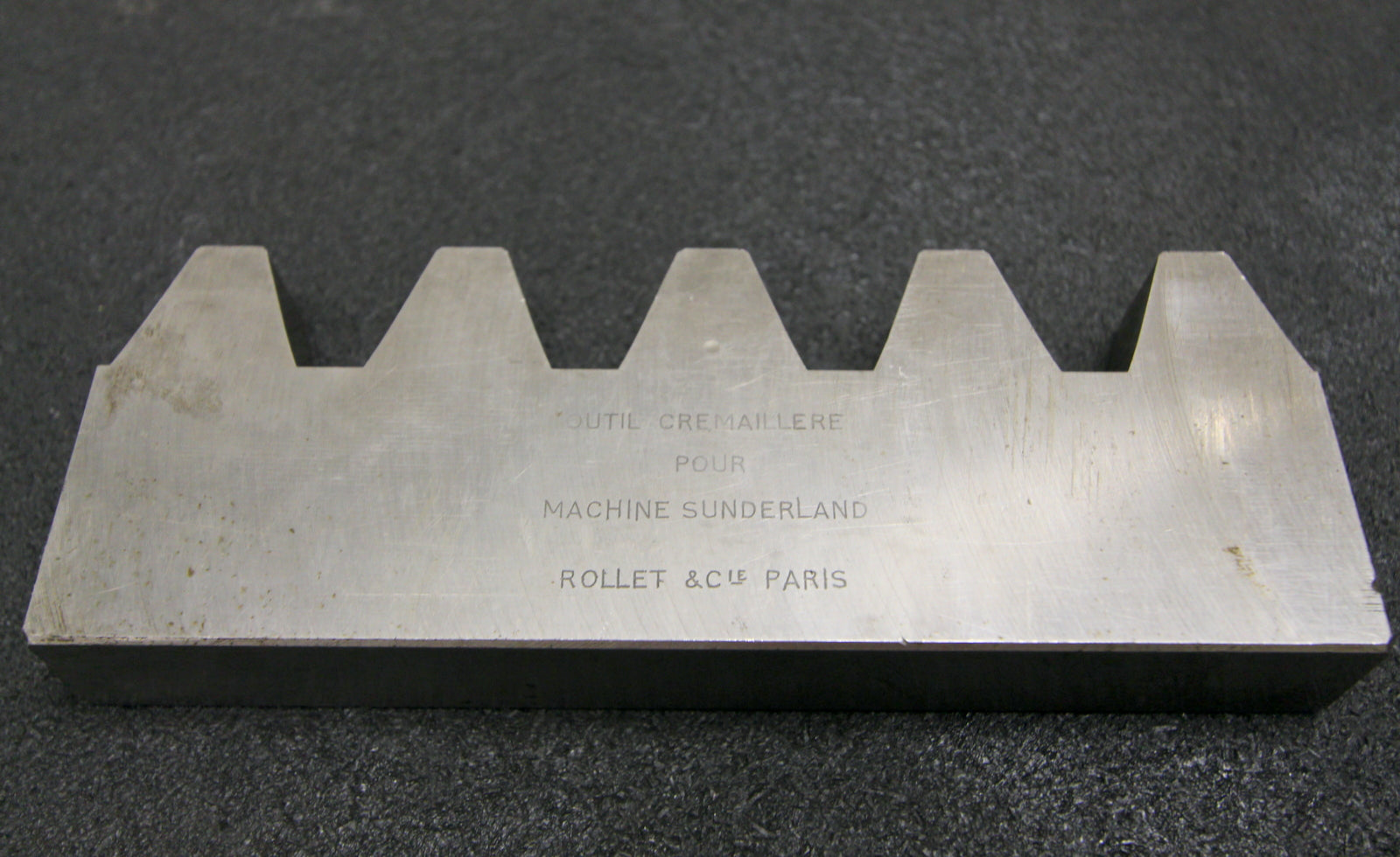 Bild des Artikels ROLLET-PARIS-Hobelkamm-rack-cutter-für-MAAG-Wälzhobelmaschinen-m=-12-EGW-20°