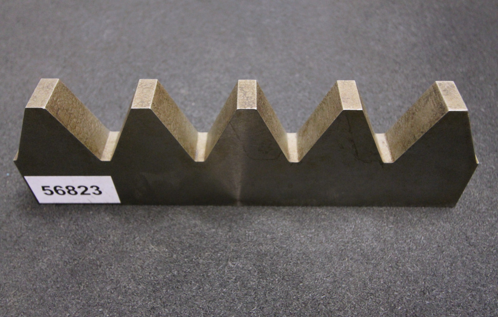 Bild des Artikels Hobelkamm-rack-cutter-für-MAAG-Wälzhobelmaschinen-m=-16-EGW-25°-250x24mm