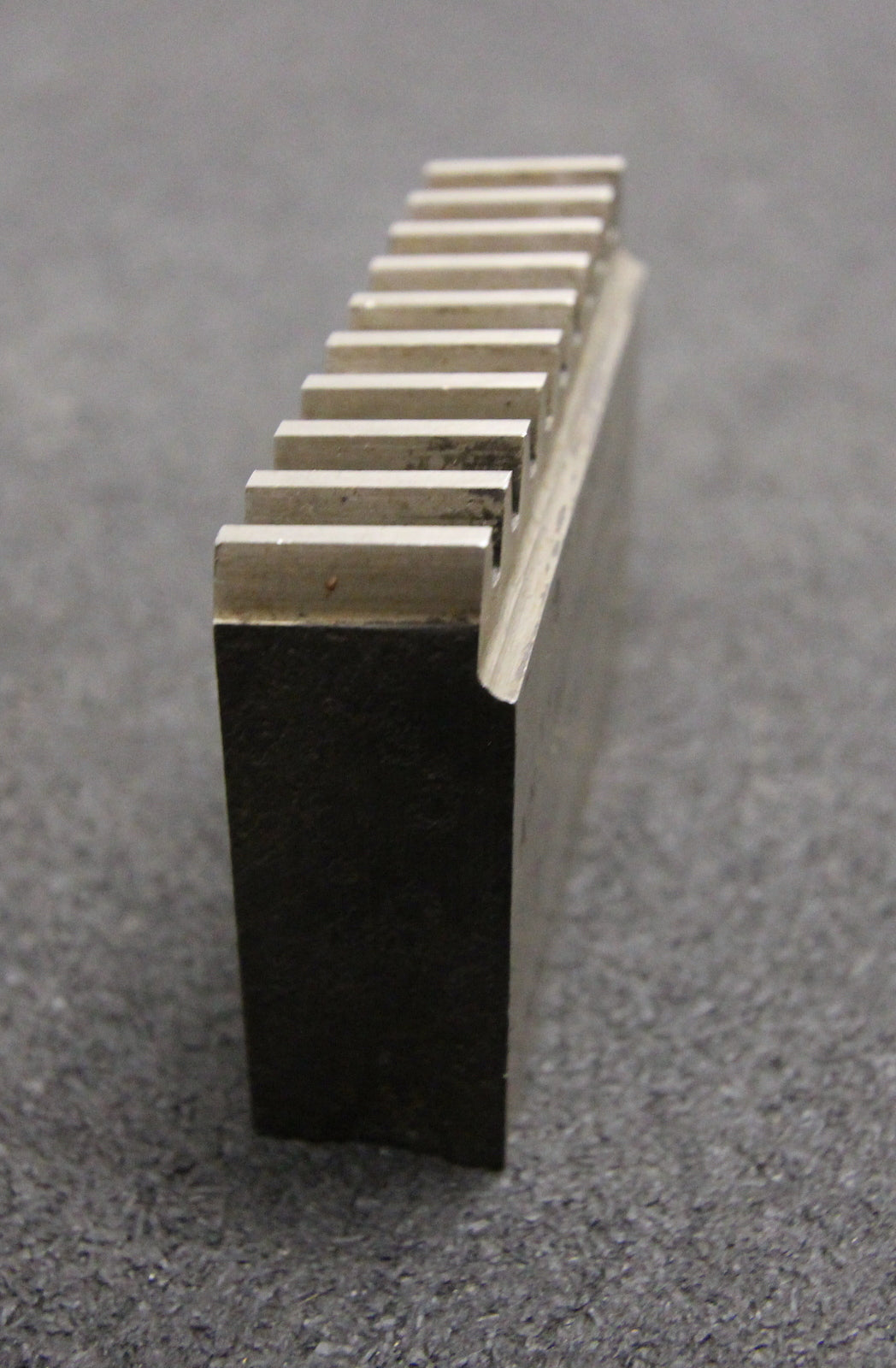 Bild des Artikels Hobelkamm-rack-cutter-für-MAAG-Wälzhobelmaschinen-m=-2,309-70x17mm-10-Zähne