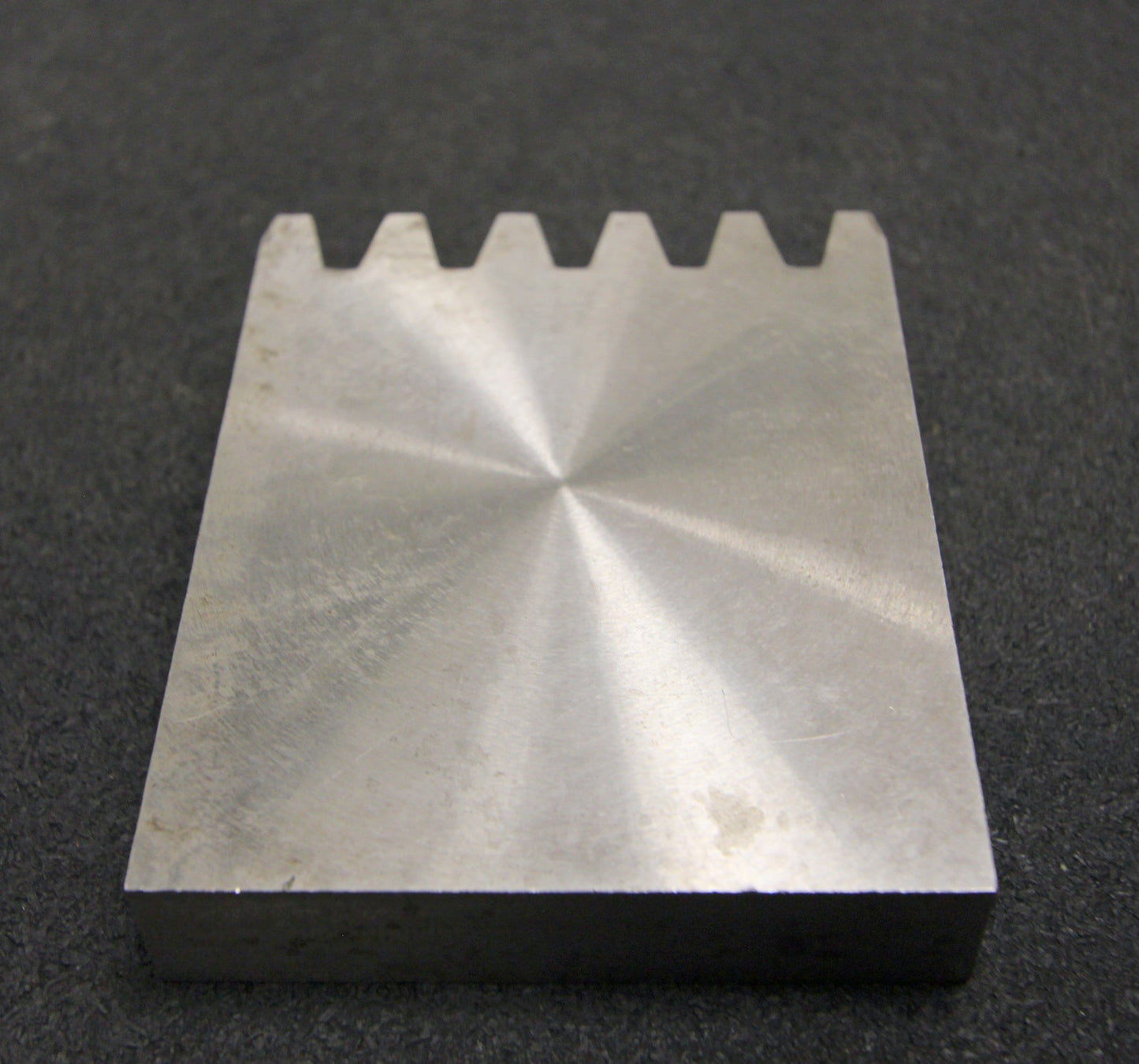 Bild des Artikels Hobelkamm-rack-cutter-für-MAAG-Wälzhobelmaschinen-m=-5,08-88x20mm-6-Zähne