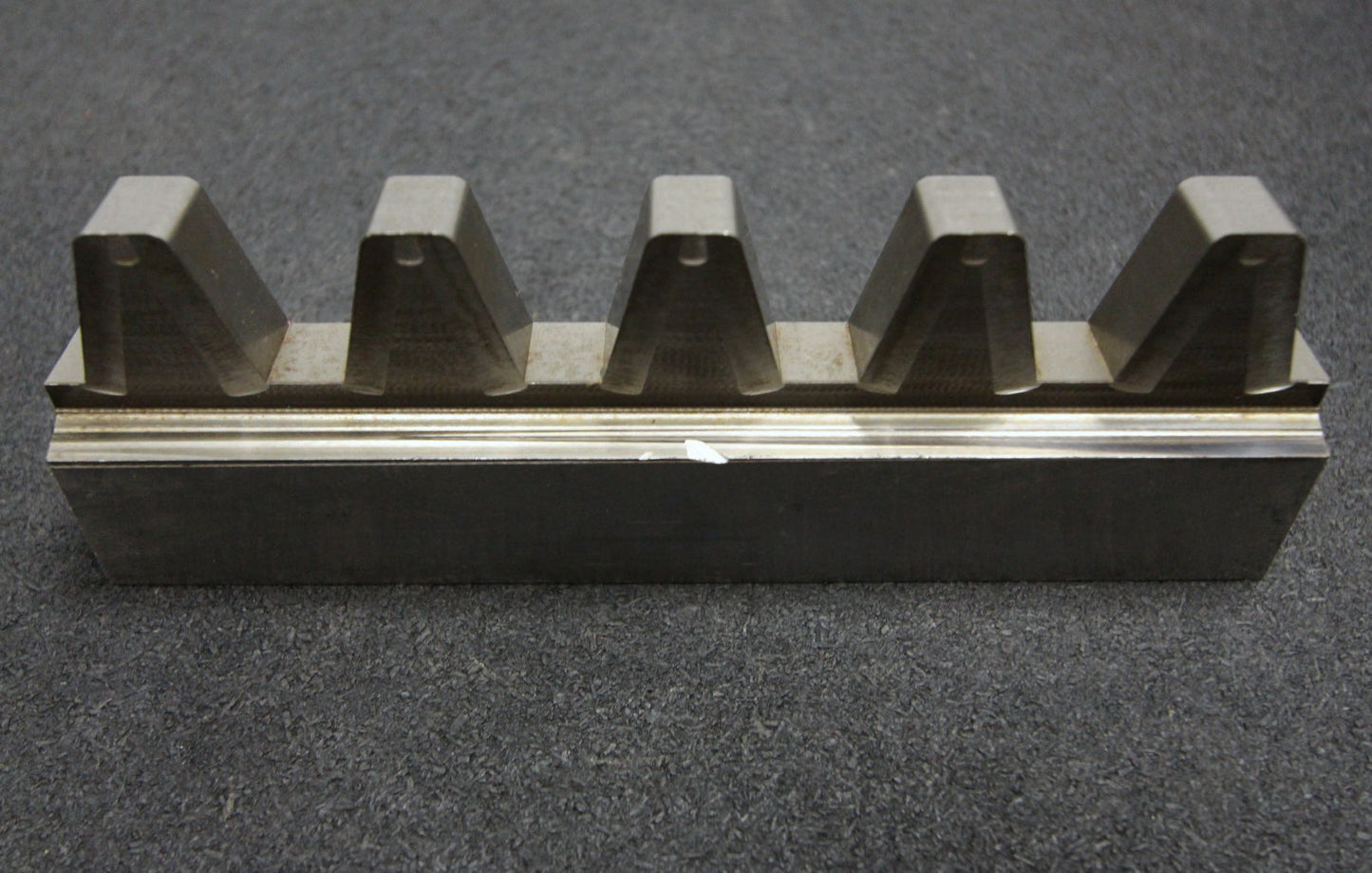 Bild des Artikels ROLLET-PARIS-Hobelkamm-rack-cutter-für-MAAG-Wälzhobelmaschinen-m=-12,127---14°30