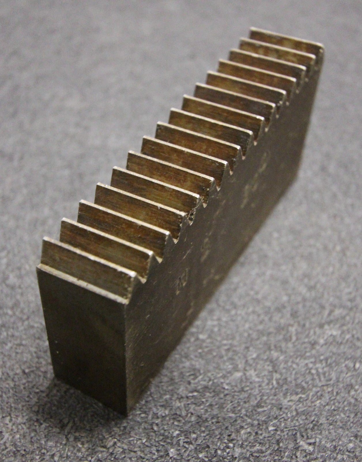 Bild des Artikels Hobelkamm-rack-cutter-für-MAAG-Wälzhobelmaschinen-m=-2-EGW-20°-100x22mm-16-Zähne